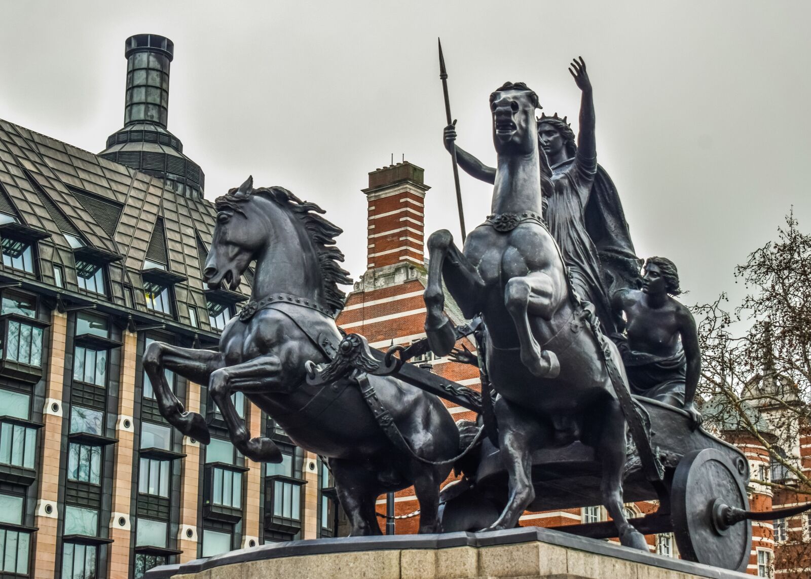 Nikon D3300 sample photo. Sculpture, horses, chariot photography