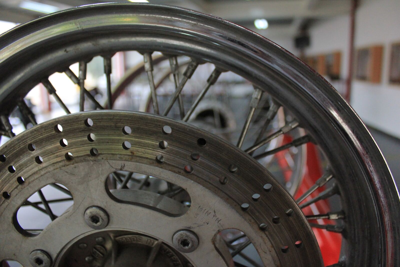 Canon EOS 550D (EOS Rebel T2i / EOS Kiss X4) sample photo. Rhine, moto, facilities photography