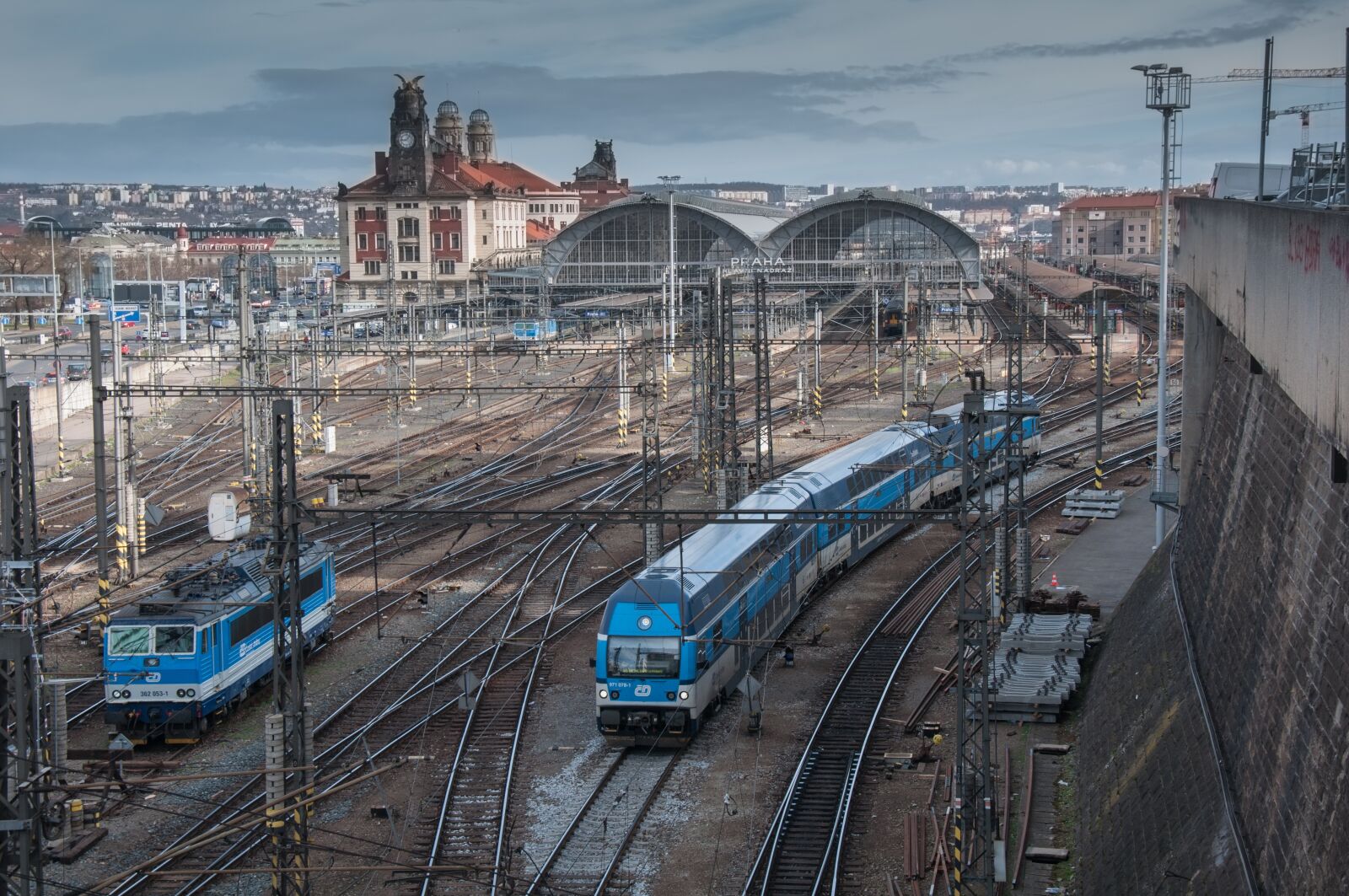 Nikon D90 sample photo. Prague, station, trains photography