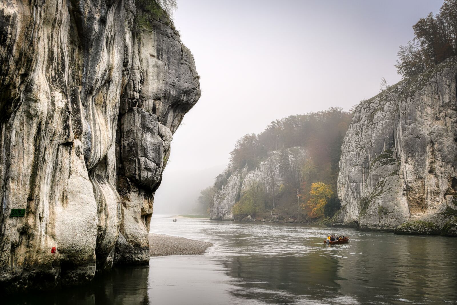 Panasonic Lumix DC-G90 (Lumix DC-G91) sample photo. Danube gorge, danube, rock photography