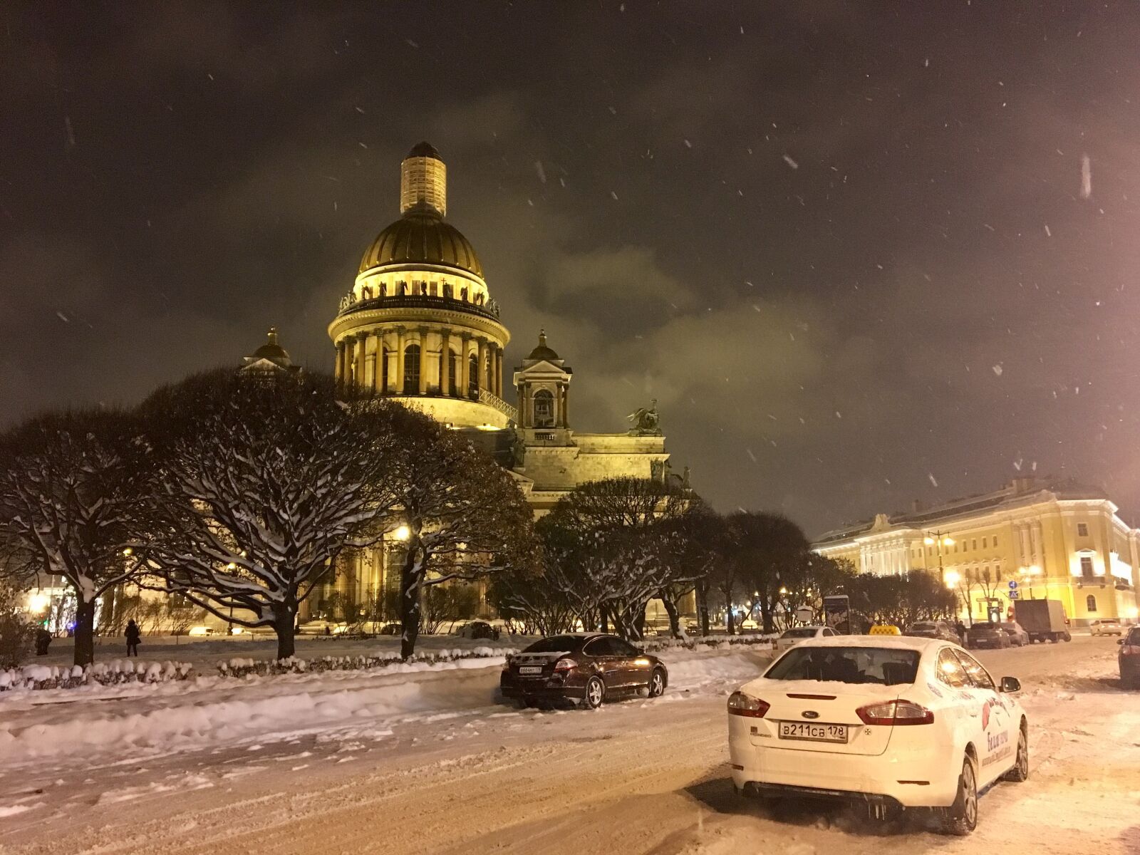 Apple iPhone 6s sample photo. Saint-petersburg, russia, cathedral photography