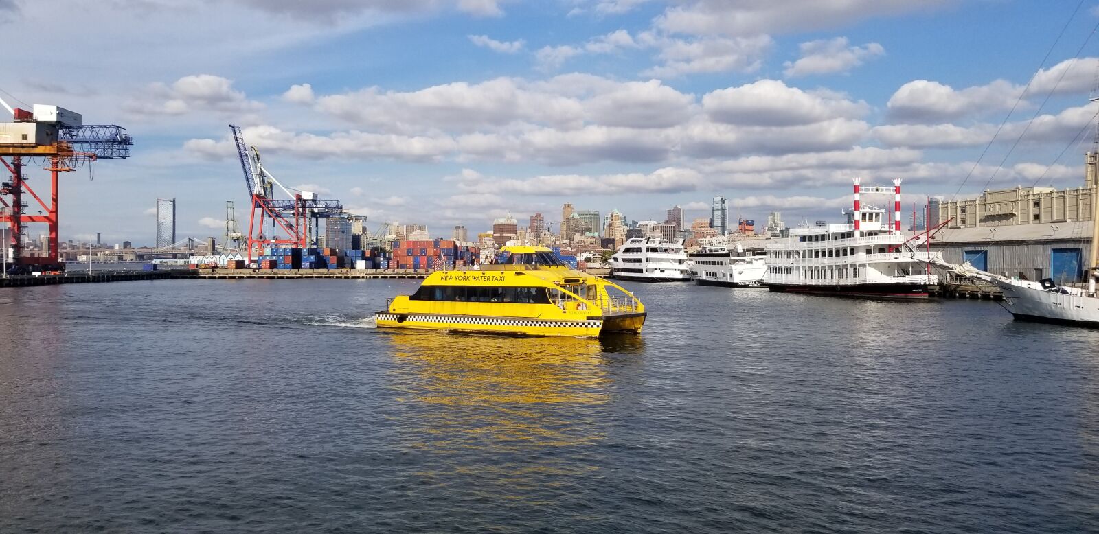 Samsung Galaxy S8 sample photo. New york, water taxi photography
