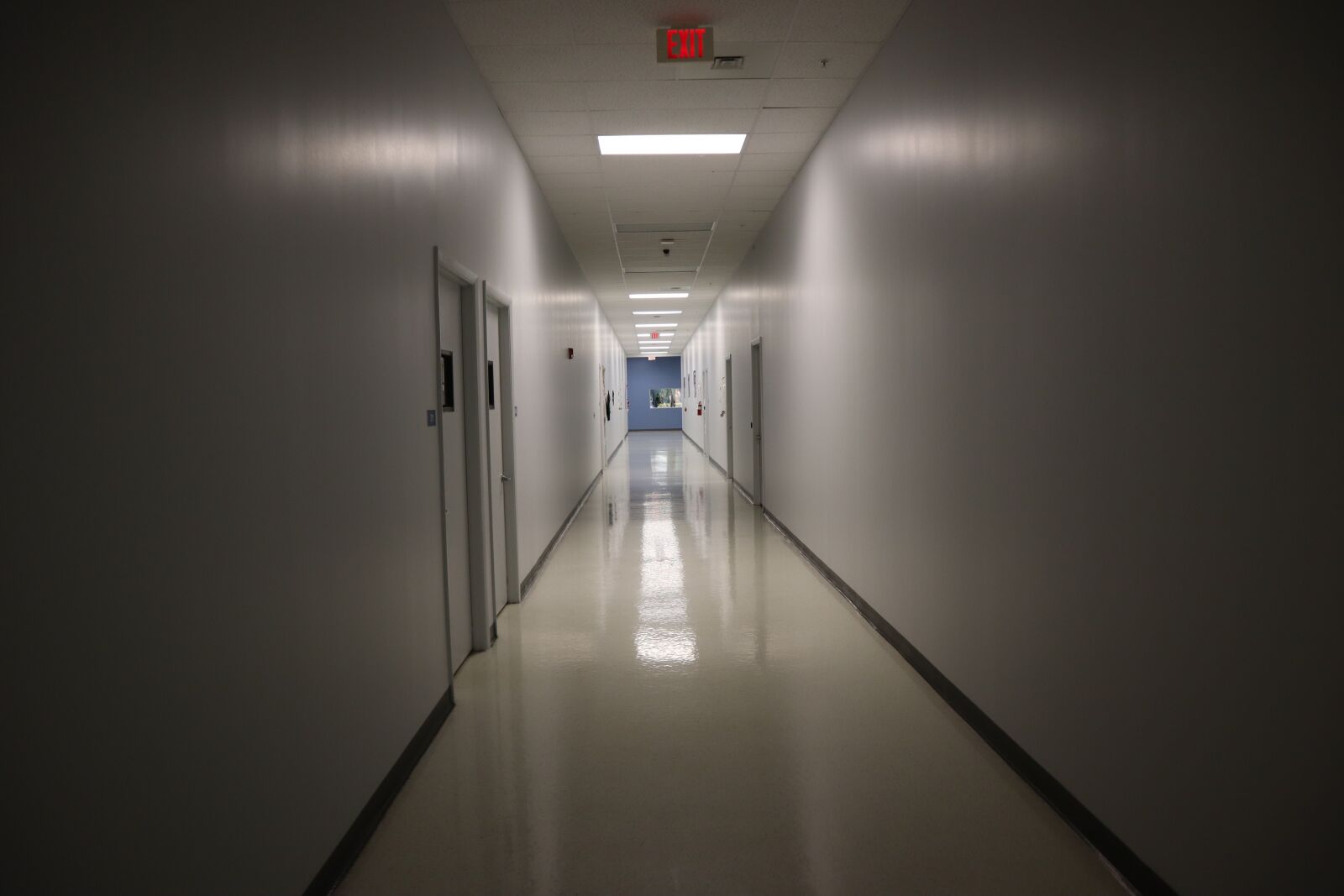 Canon EOS M50 (EOS Kiss M) sample photo. Hallway, road, ways photography