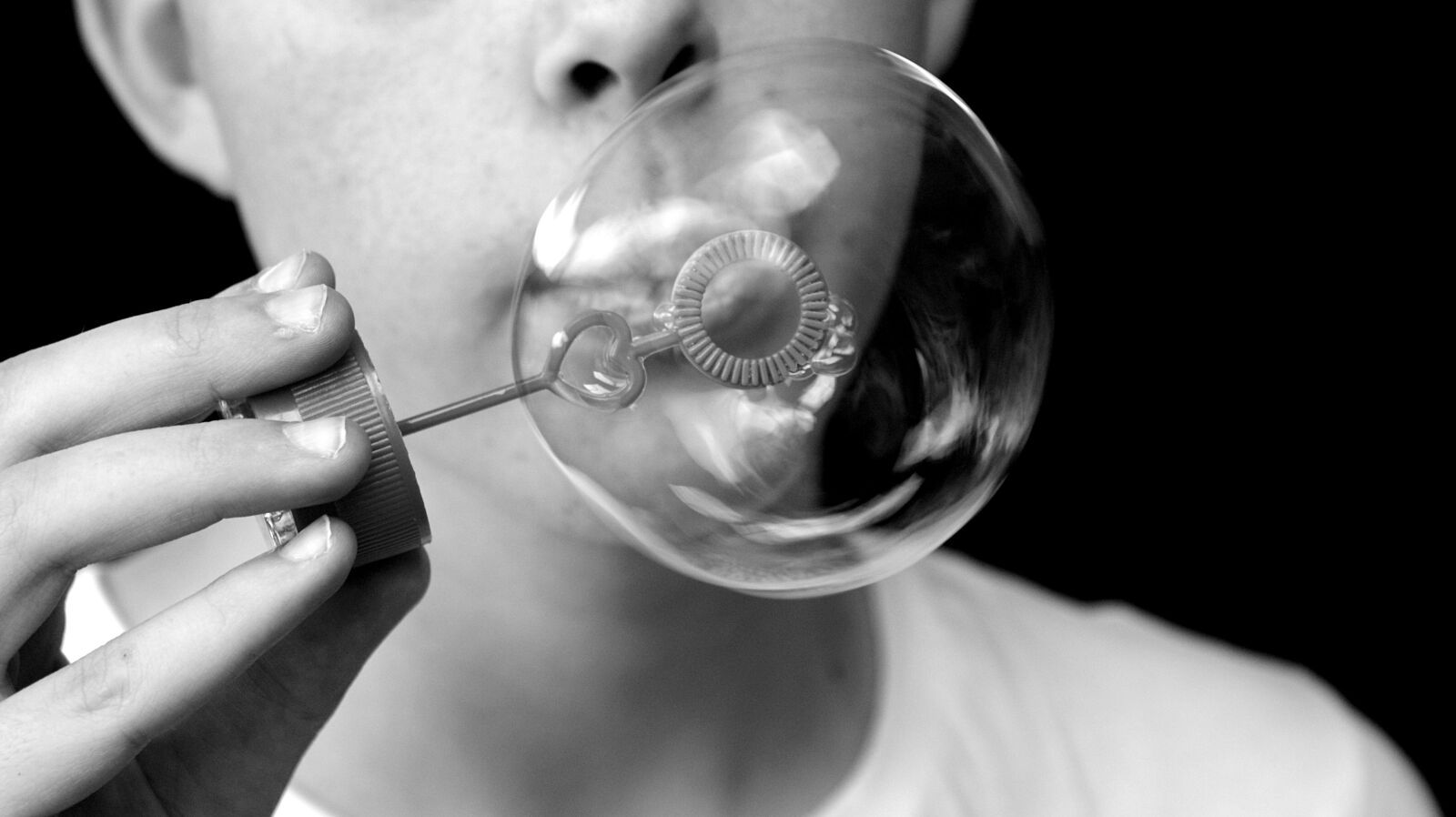 Sony Alpha DSLR-A350 sample photo. Child, blow bubbles, to photography