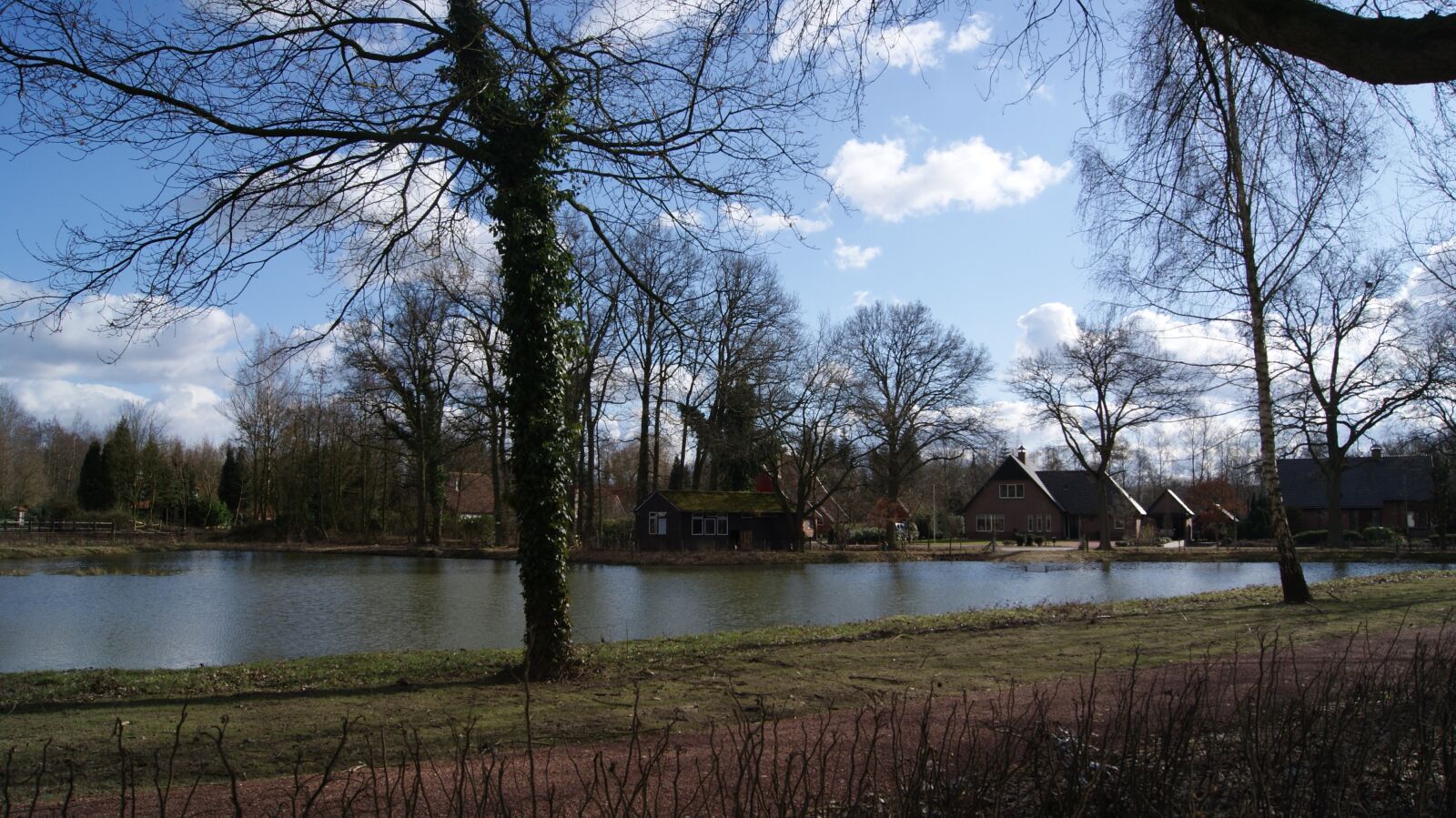 Sony Alpha DSLR-A230 sample photo. Water, river, lake photography