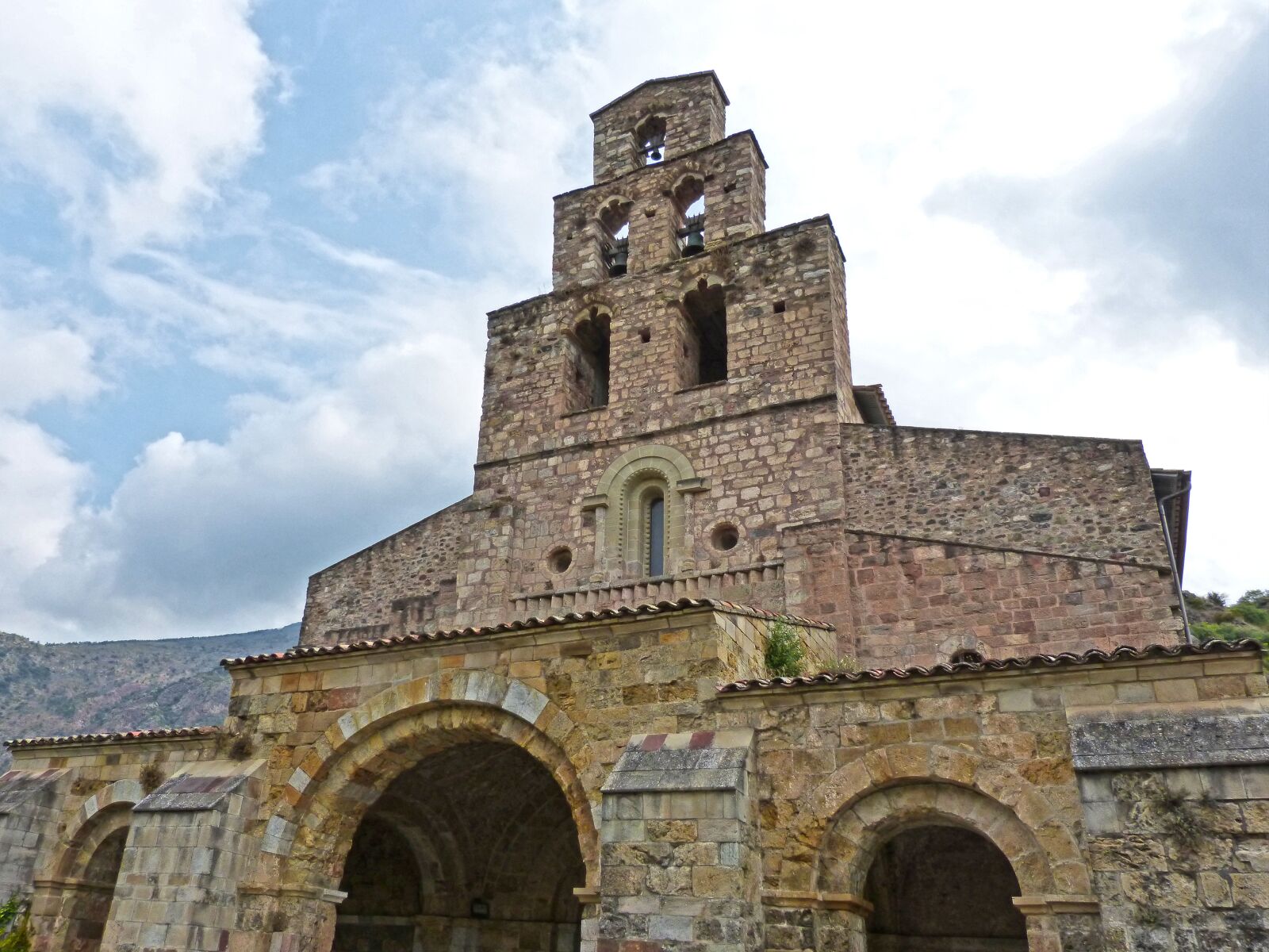 Panasonic DMC-FZ62 sample photo. Romanesque, monastery, belfry photography