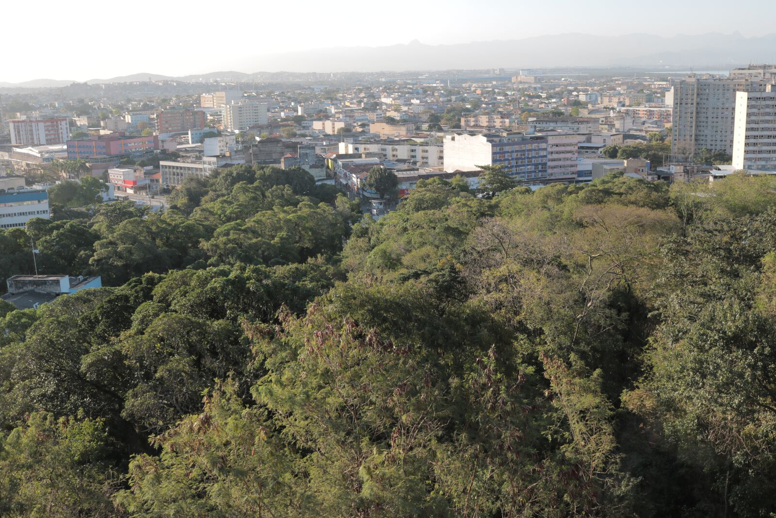 Canon EOS 750D (EOS Rebel T6i / EOS Kiss X8i) + Canon EF-S 18-55mm F3.5-5.6 IS STM sample photo. Landscape, church, rock photography