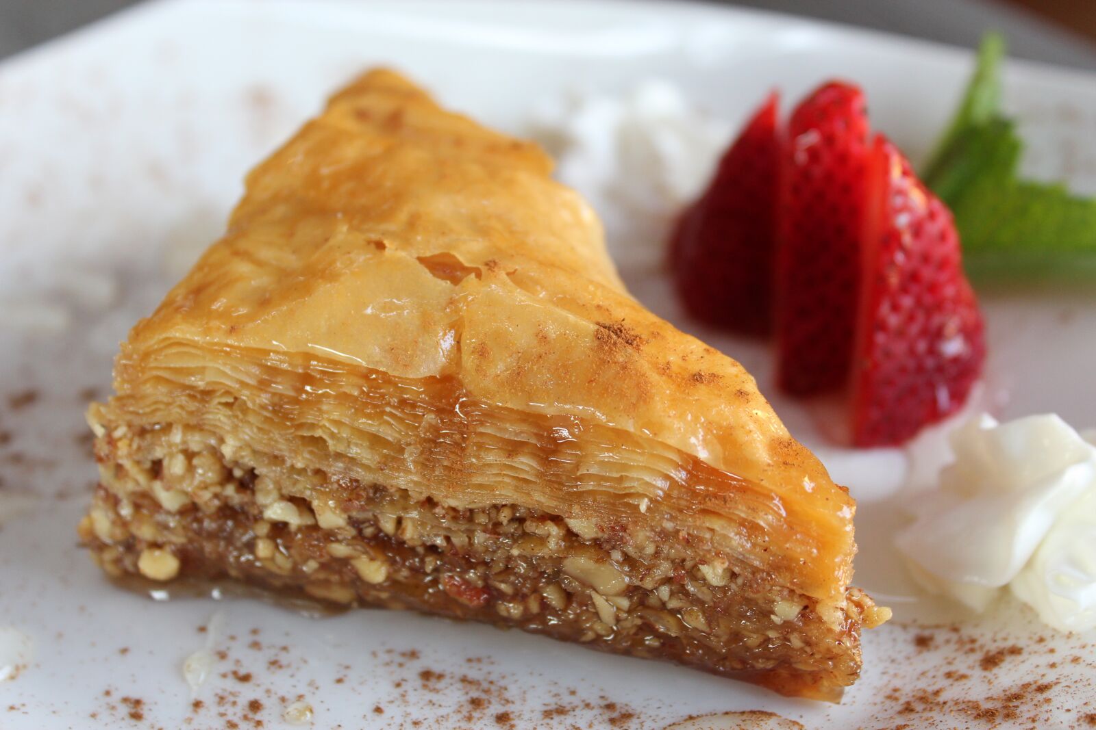 Canon EOS 1300D (EOS Rebel T6 / EOS Kiss X80) sample photo. Baklava, greek, strawberry photography