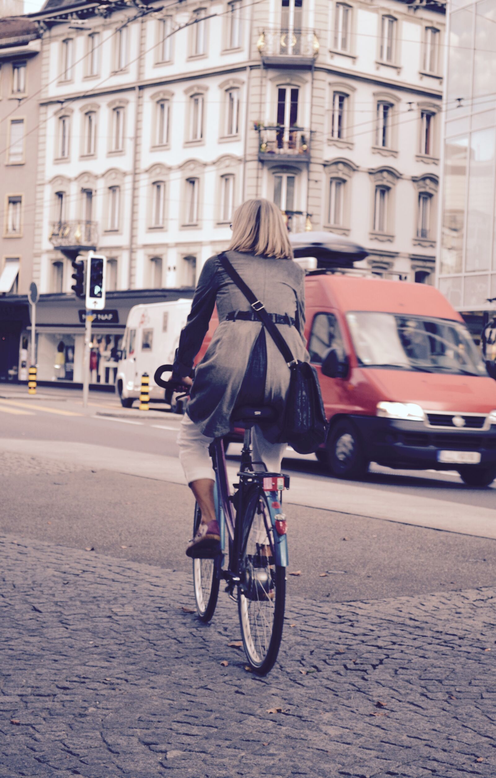 Nikon D3100 sample photo. Bike, city, street photography