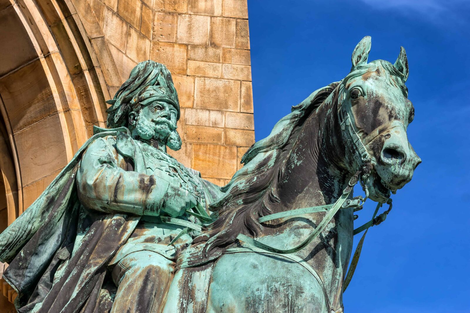 Nikon D3300 sample photo. Bronze, metal, iron, statue photography