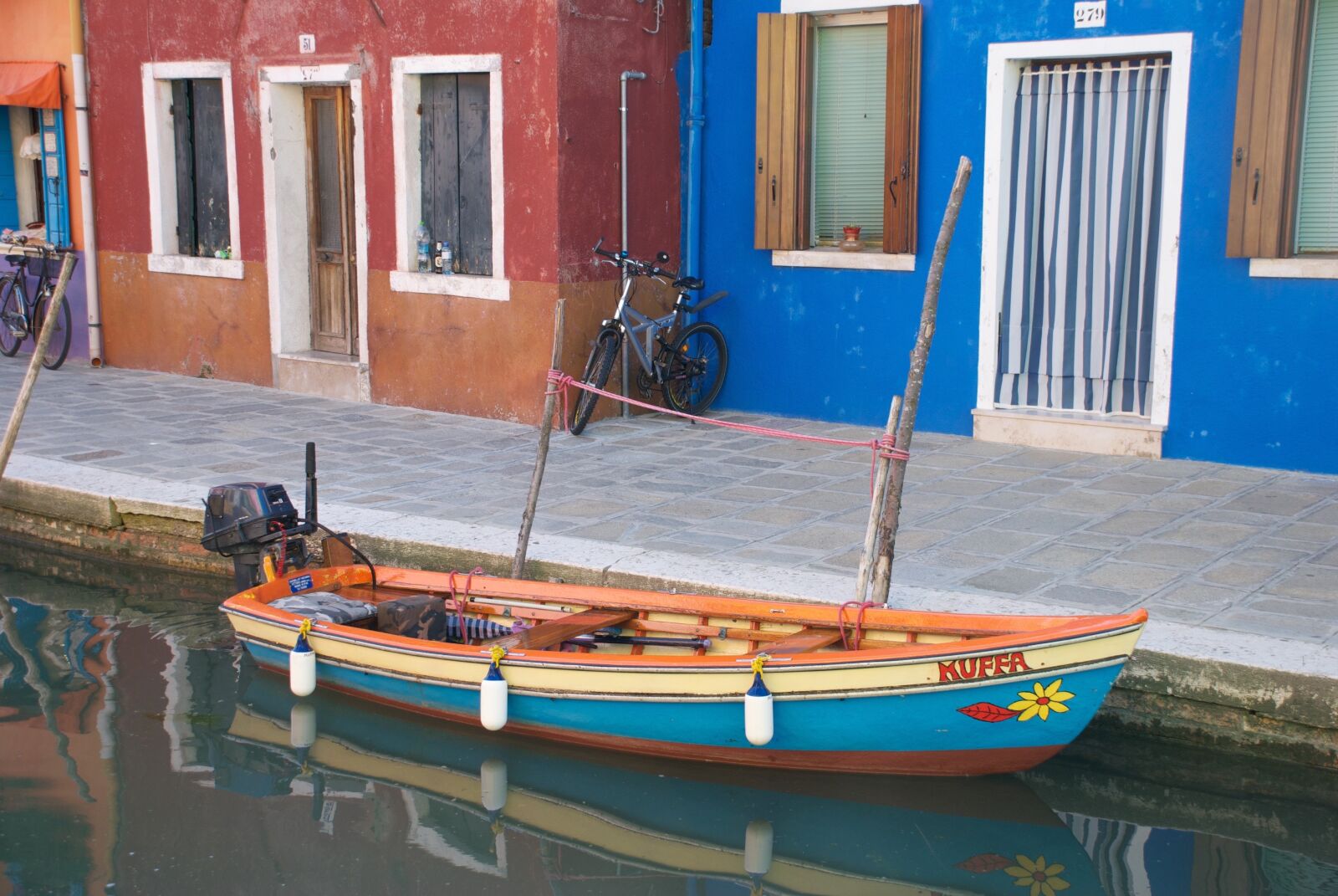 Nikon D80 sample photo. Italy, canal, burano photography