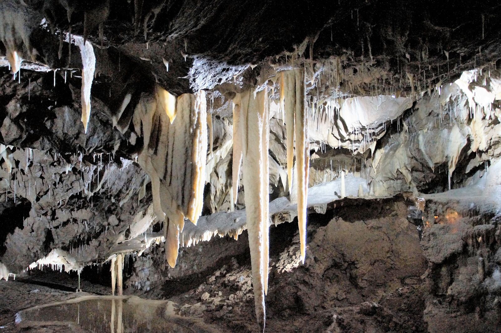 Sony SLT-A58 sample photo. Cave, kr pn k photography