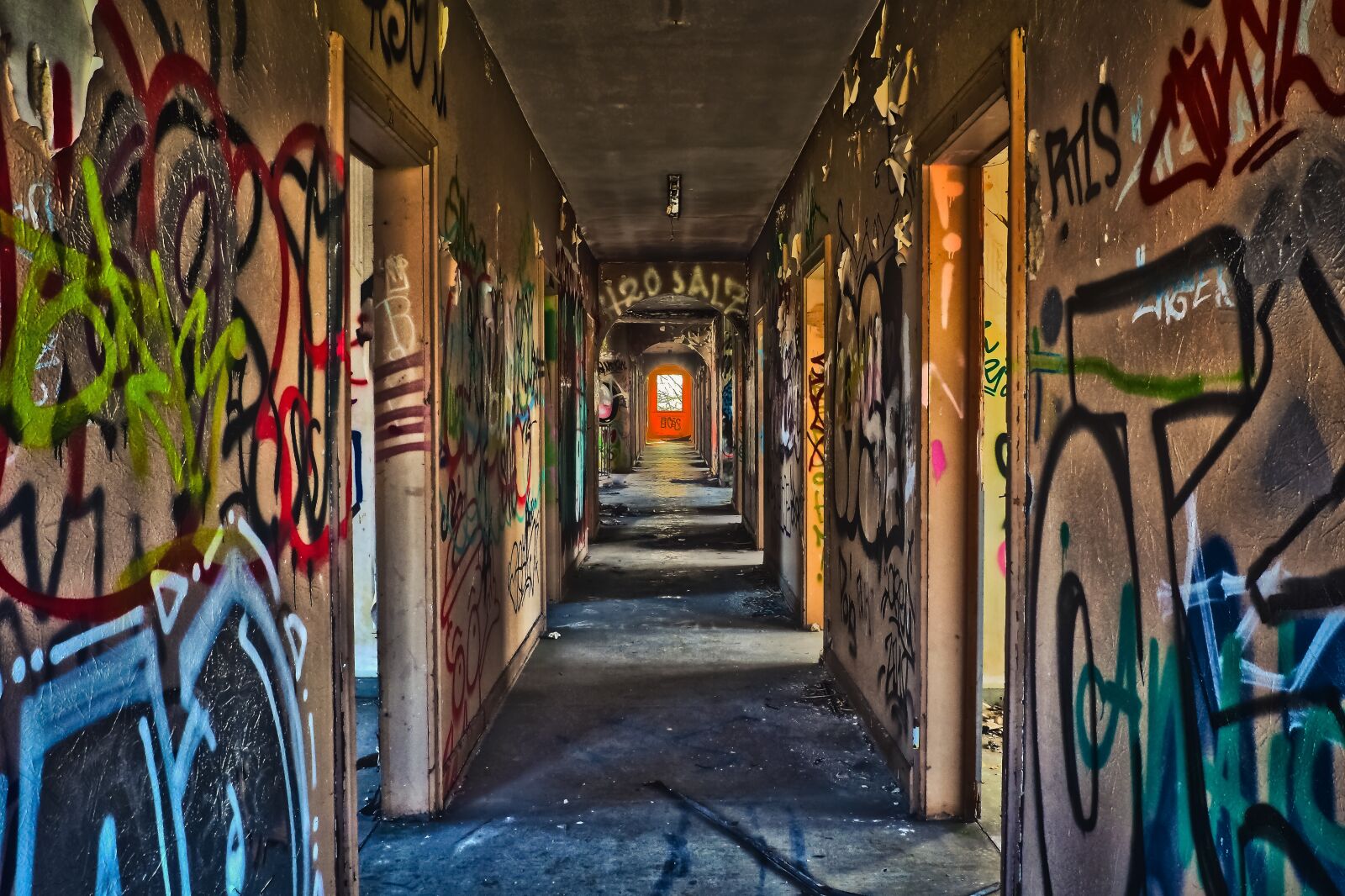 Olympus OM-D E-M10 sample photo. Lost places, building, abandoned photography