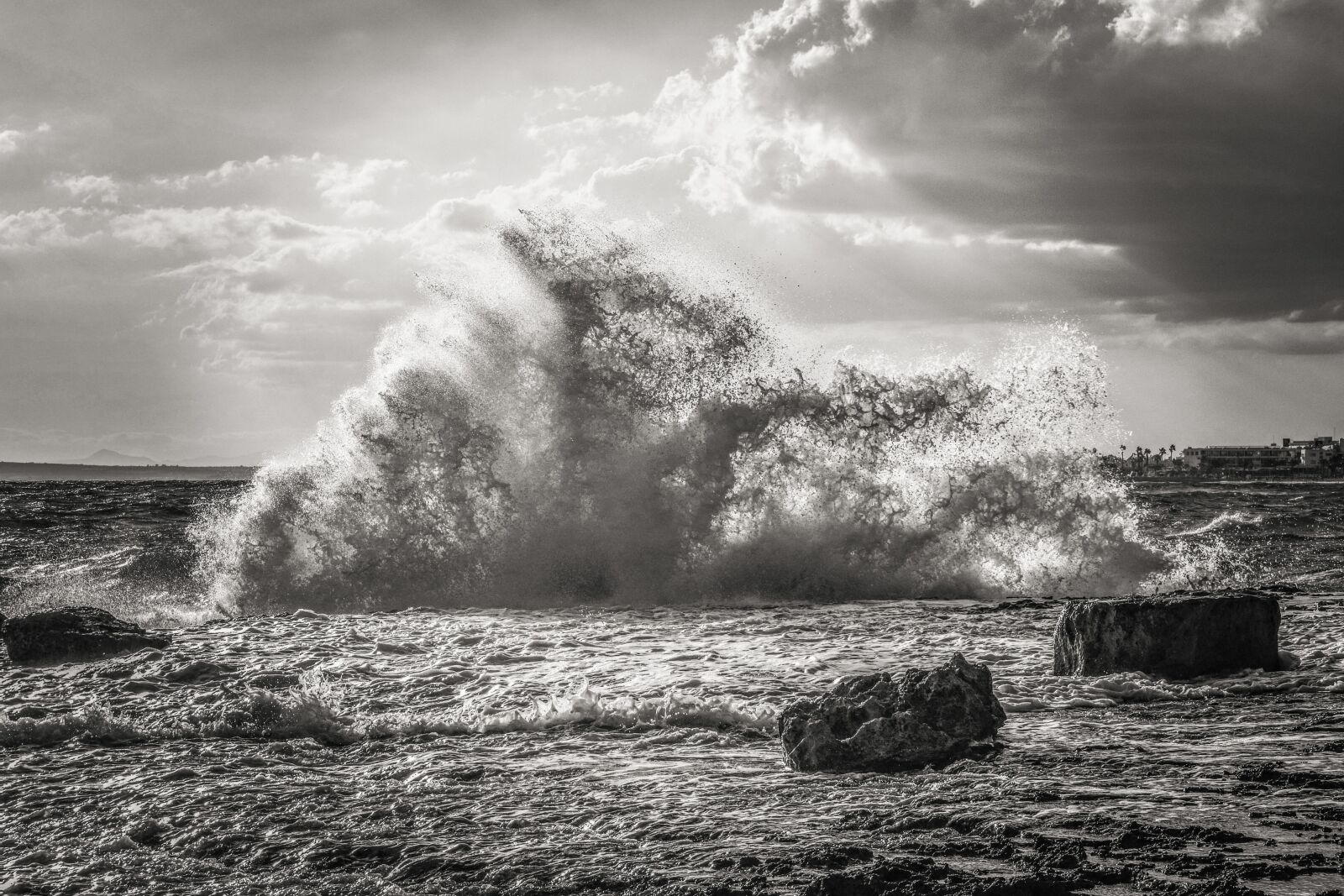 Nikon D3300 sample photo. Storm, wave, crushing photography
