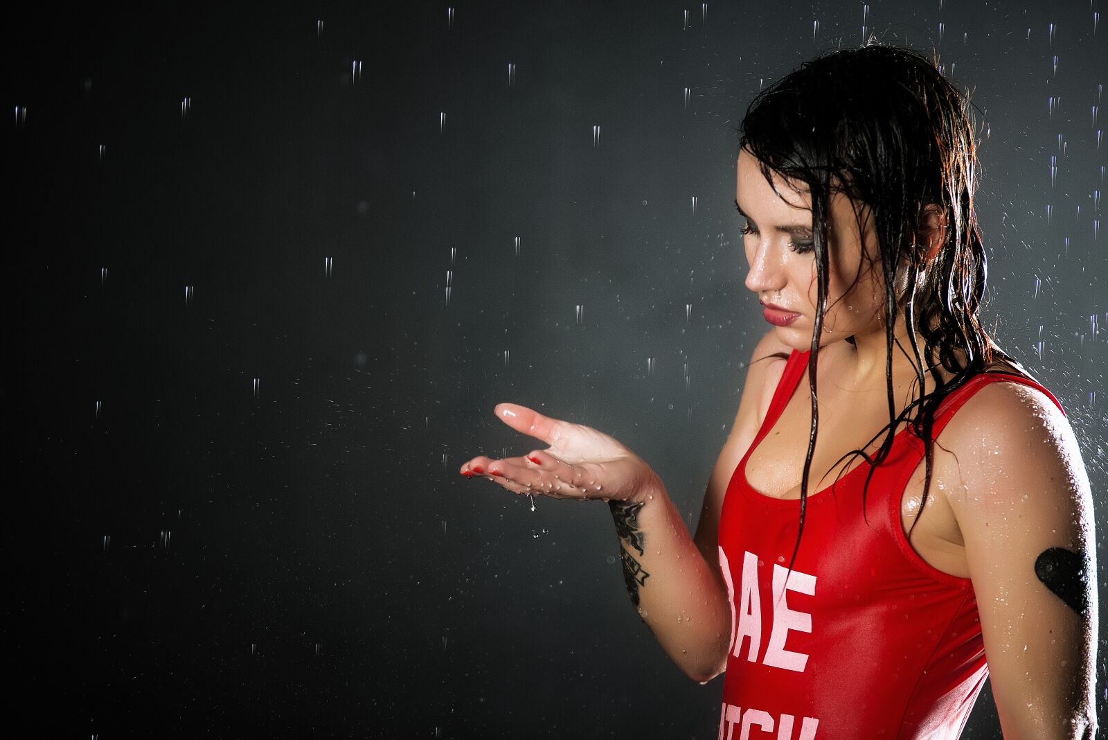 Nikon D800 sample photo. Girl under rain, red photography