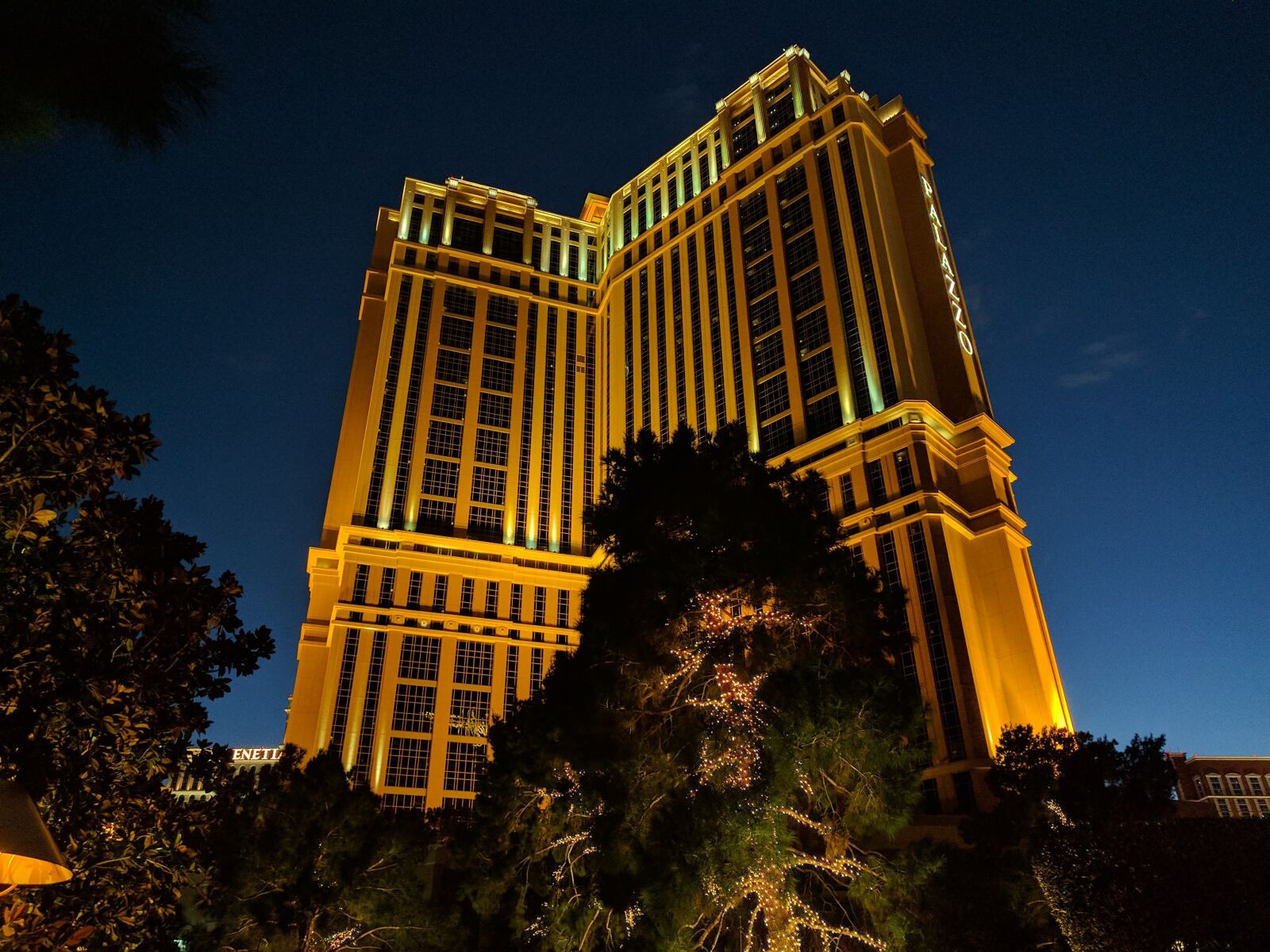 Google Nexus 6P sample photo. Las vegas, palazzo, casino photography