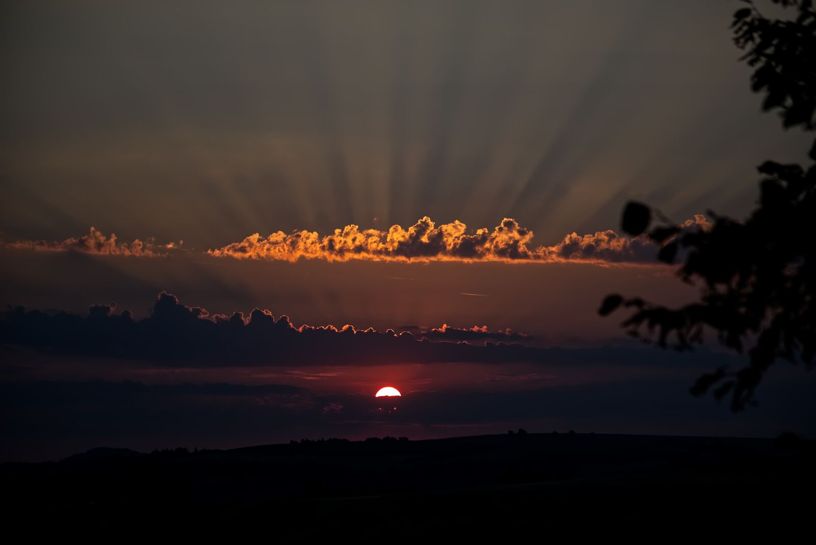 Nikon D5500 sample photo. Sunrise, sun, morning photography