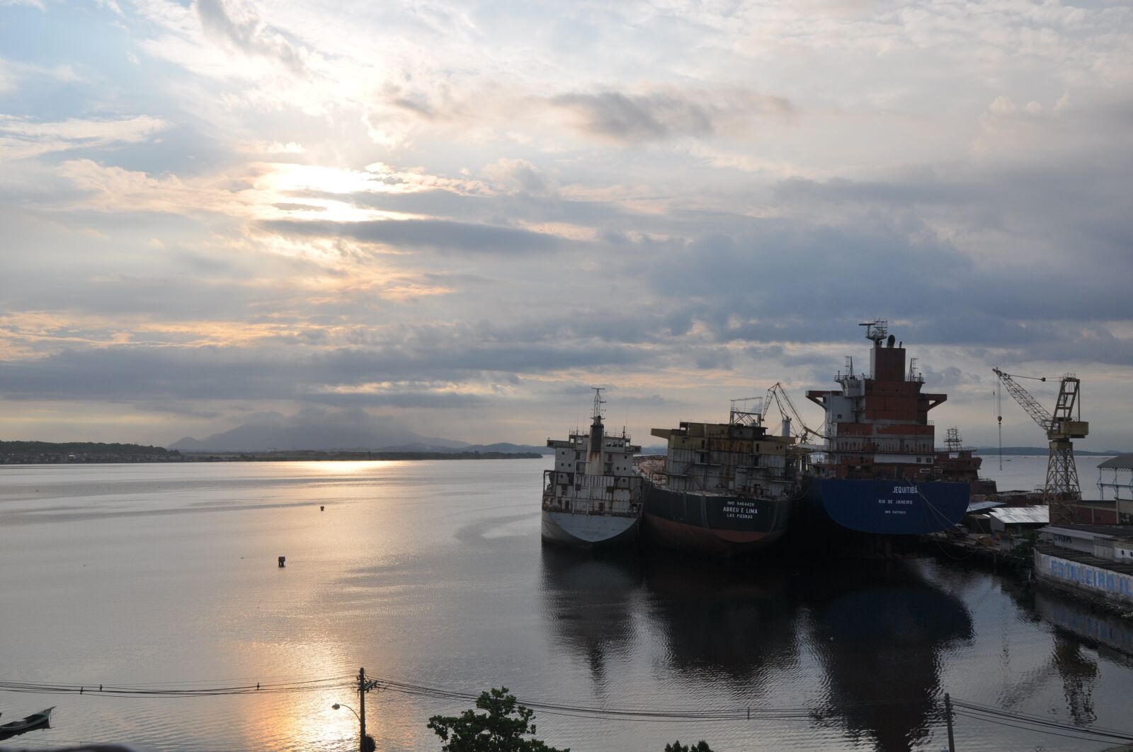 Nikon D90 sample photo. Sunset, vessel, ships photography