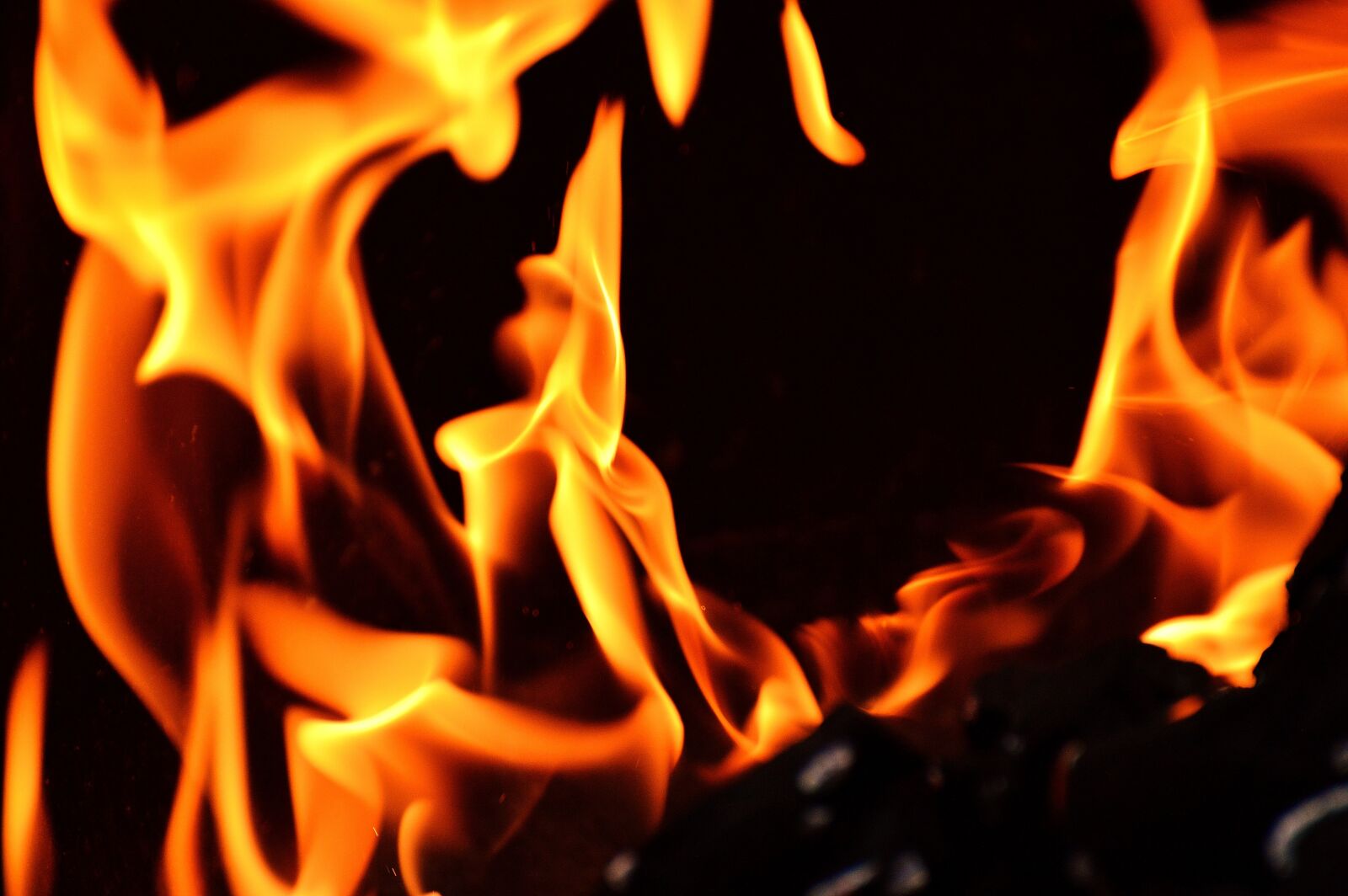 Nikon D3200 sample photo. Fire, carbon, charcoal photography