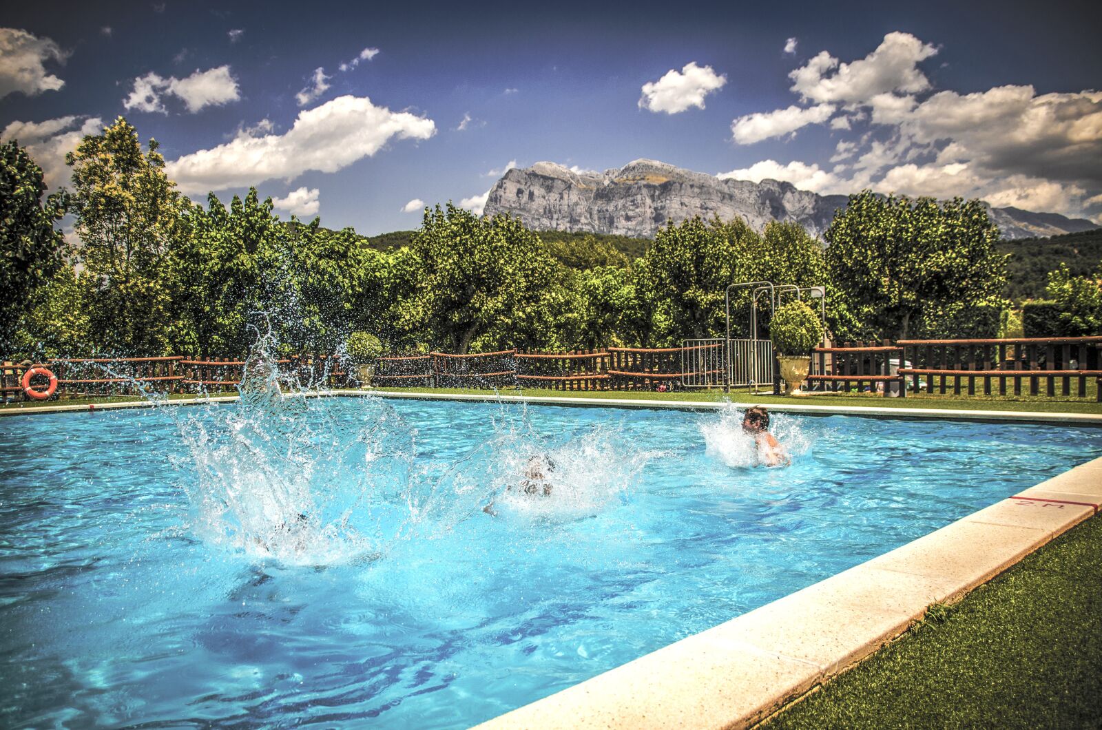 Nikon D5100 sample photo. Summer, good time, sky photography