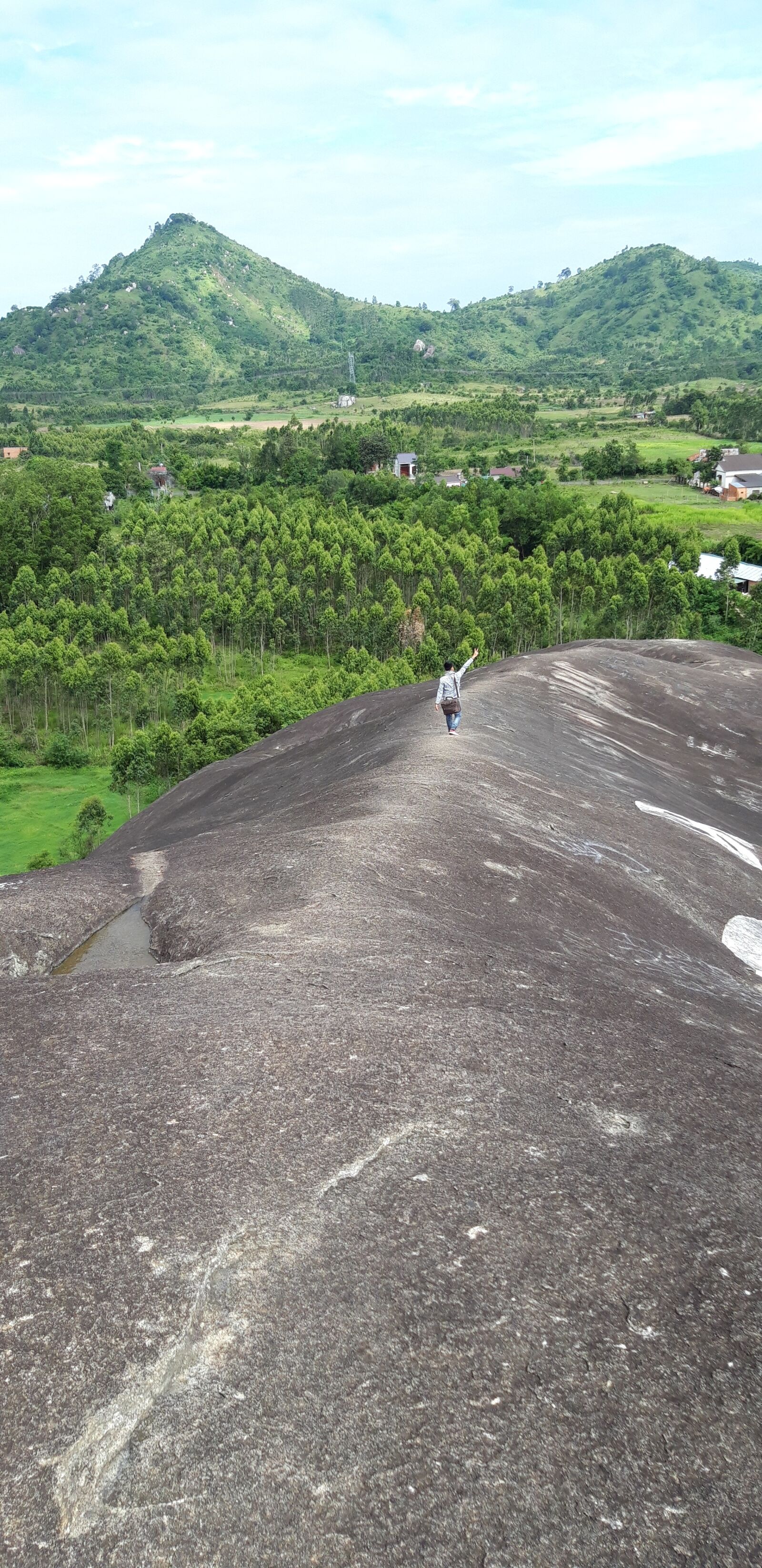 Samsung Galaxy A6 sample photo. Landscape, mountain, rock photography