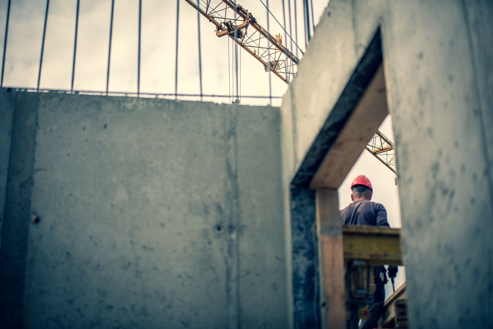 Canon EOS 5D Mark III sample photo. Construction, construction worker, construction photography