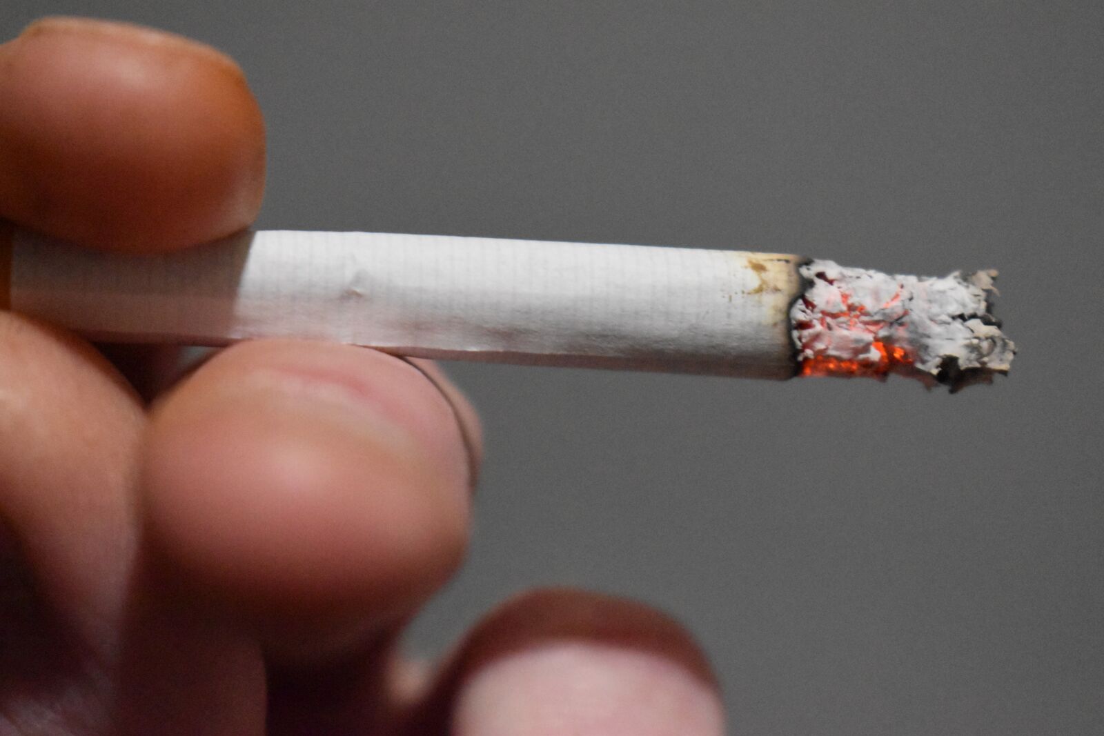 Nikon D3500 sample photo. Smoking, cigarette, tobacco photography