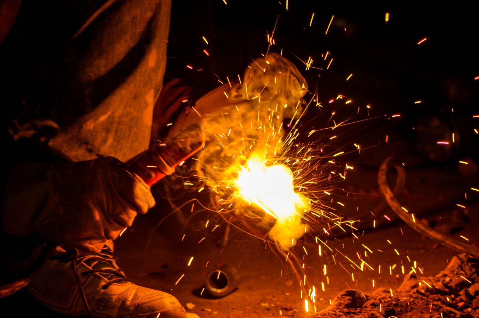 Nikon D90 sample photo. Welding, weld, welder photography