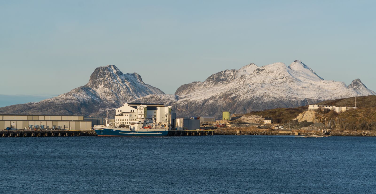 Sony a7R II + Sony FE 24-240mm F3.5-6.3 OSS sample photo. Norway, coastline, fjord photography