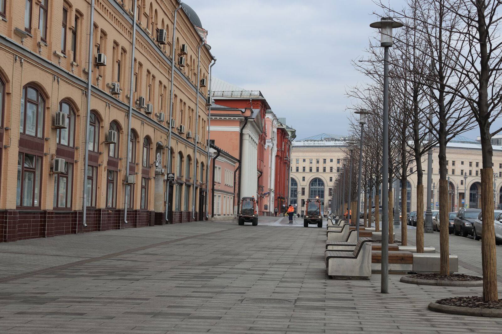 Canon EOS 77D (EOS 9000D / EOS 770D) sample photo. Moscow, isolation, void photography