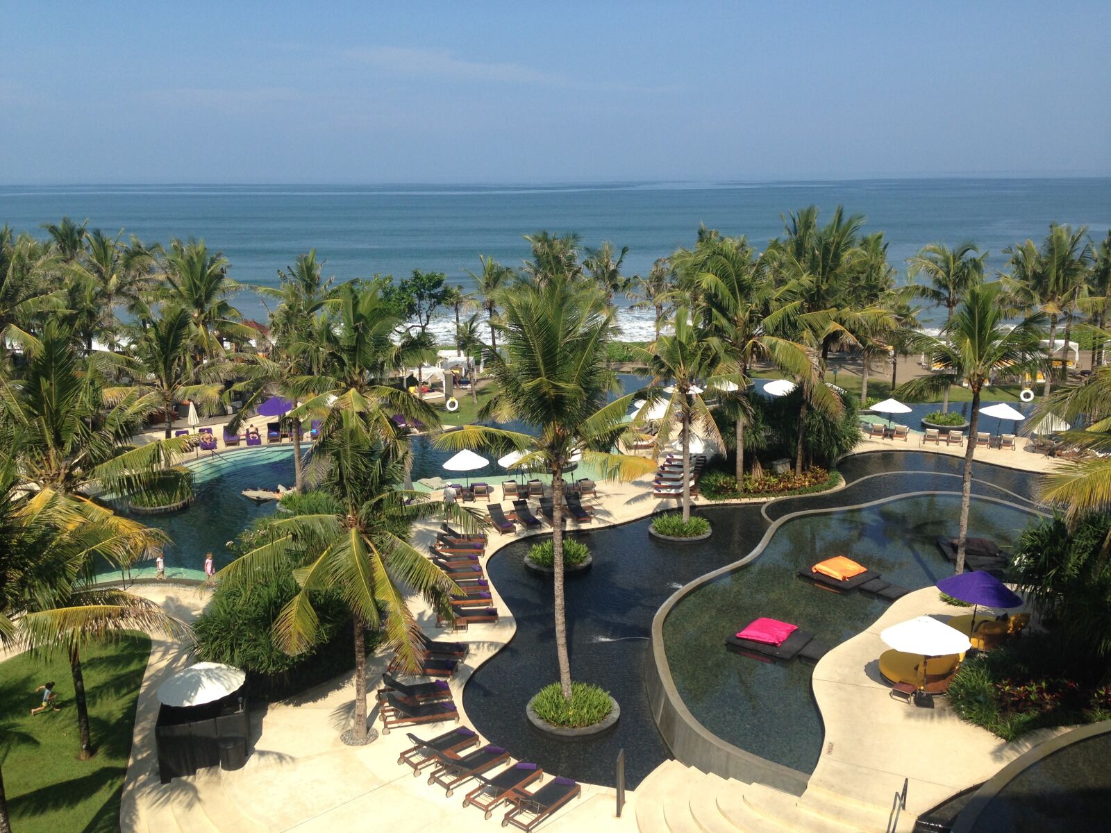iPhone 5 back camera 4.12mm f/2.4 sample photo. Pool view, beach, bali photography