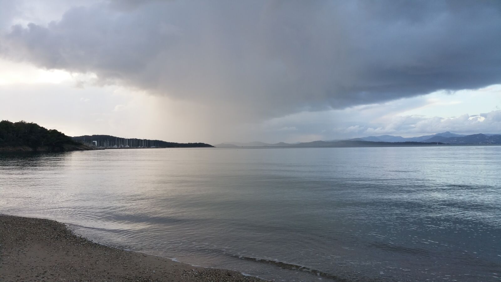 Samsung Galaxy S5 LTE-A sample photo. Sea, downpour, sun photography