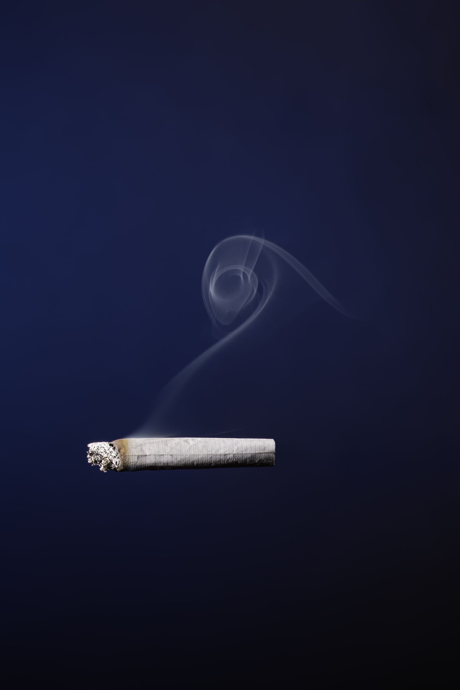 Nikon D750 sample photo. Cigarette, smoke, smoking photography