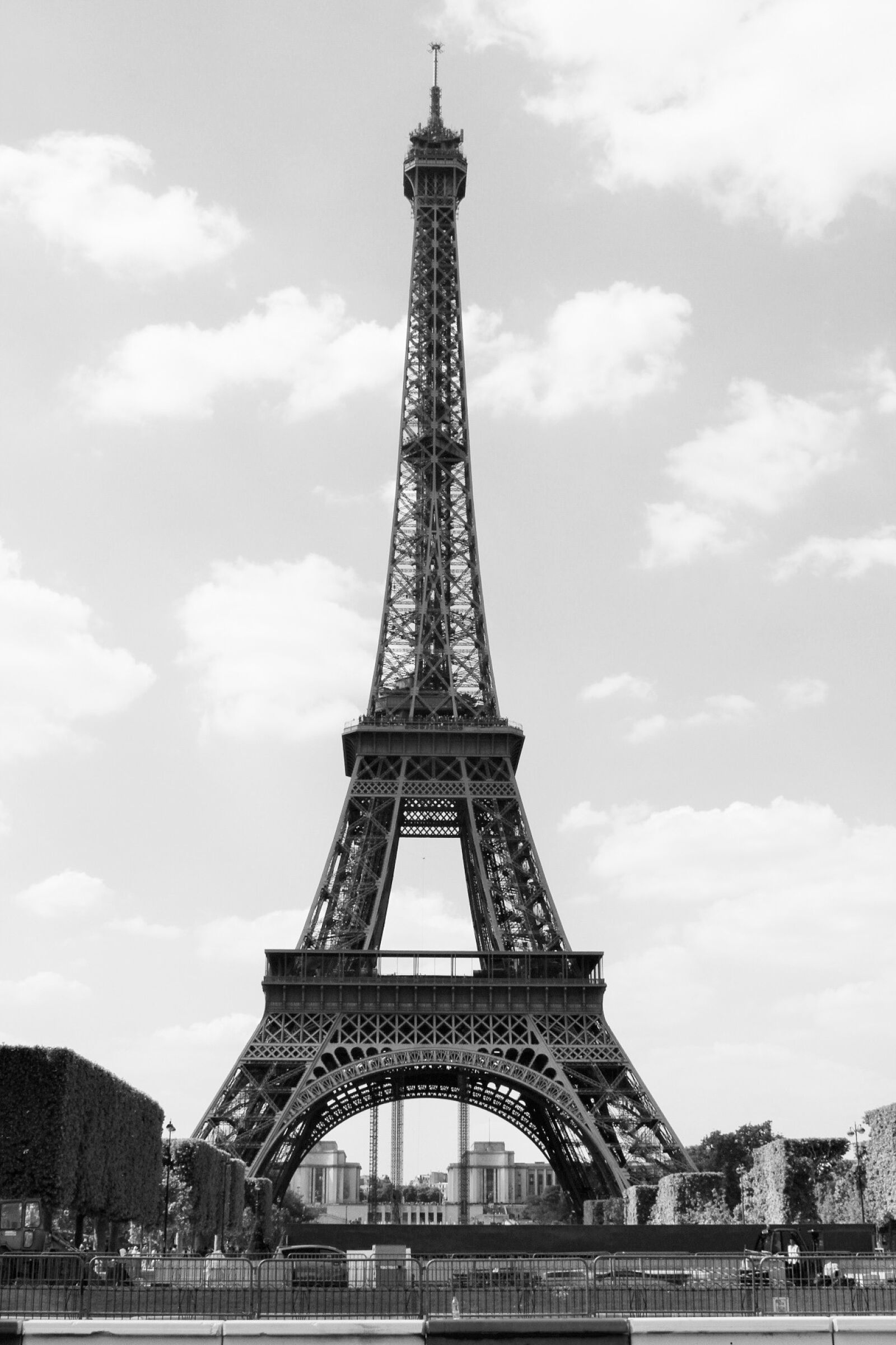 Canon EOS 600D (Rebel EOS T3i / EOS Kiss X5) sample photo. Eiffel tower, paris, france photography