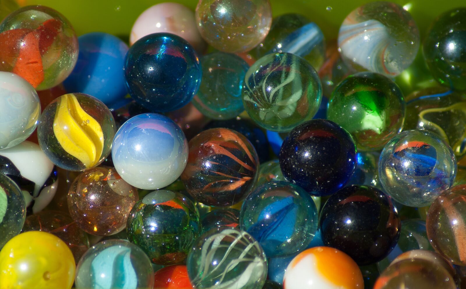 Tamron AF 70-300mm F4-5.6 Di LD Macro sample photo. Games, glass marbles, glass photography