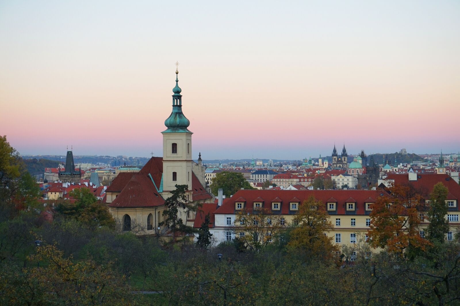 Sony Alpha a5000 (ILCE 5000) sample photo. Sunset, prague, czechia photography