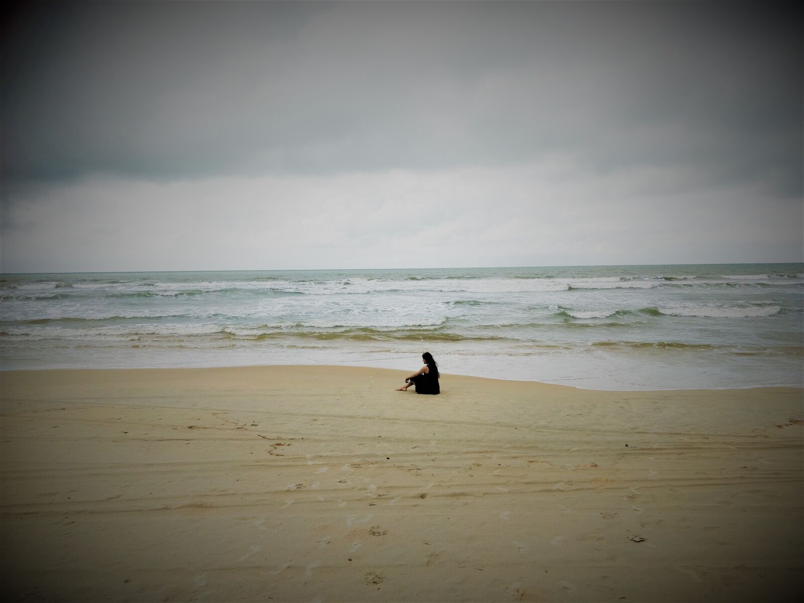 OnePlus A5000 sample photo. Sapna kawat, beach, goa photography