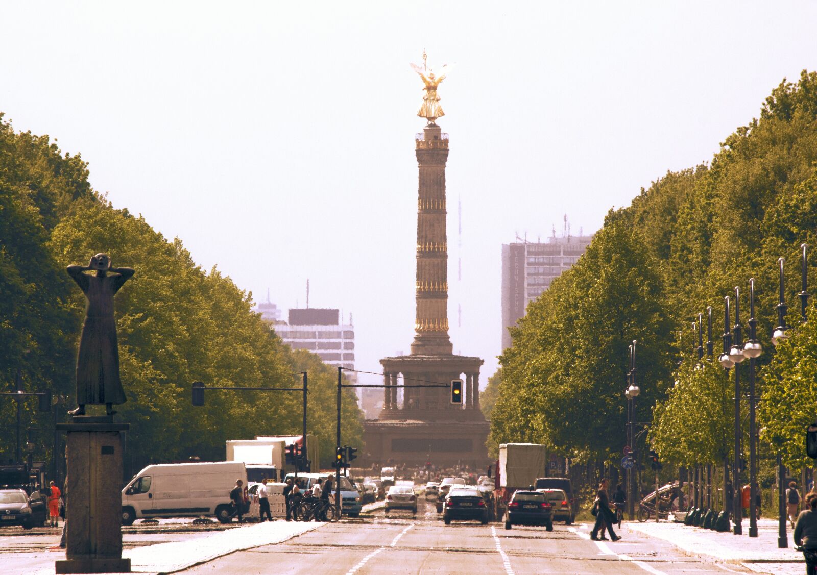 Canon EOS 650D (EOS Rebel T4i / EOS Kiss X6i) sample photo. Berlin, road, siegessäule photography