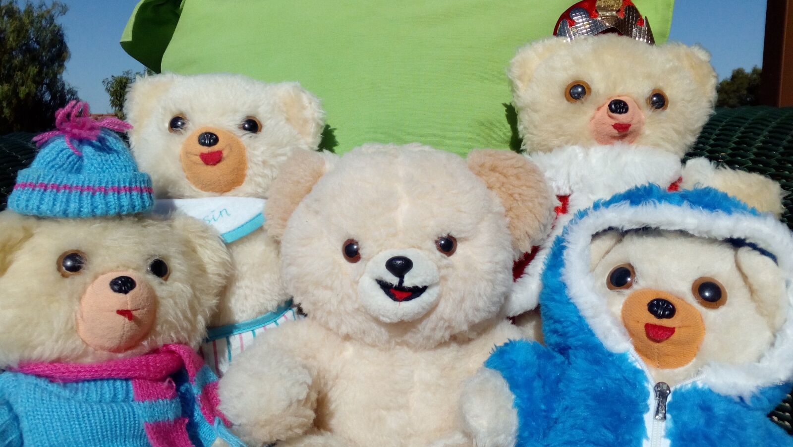 HUAWEI Y5II sample photo. Teddy, bears, group photography