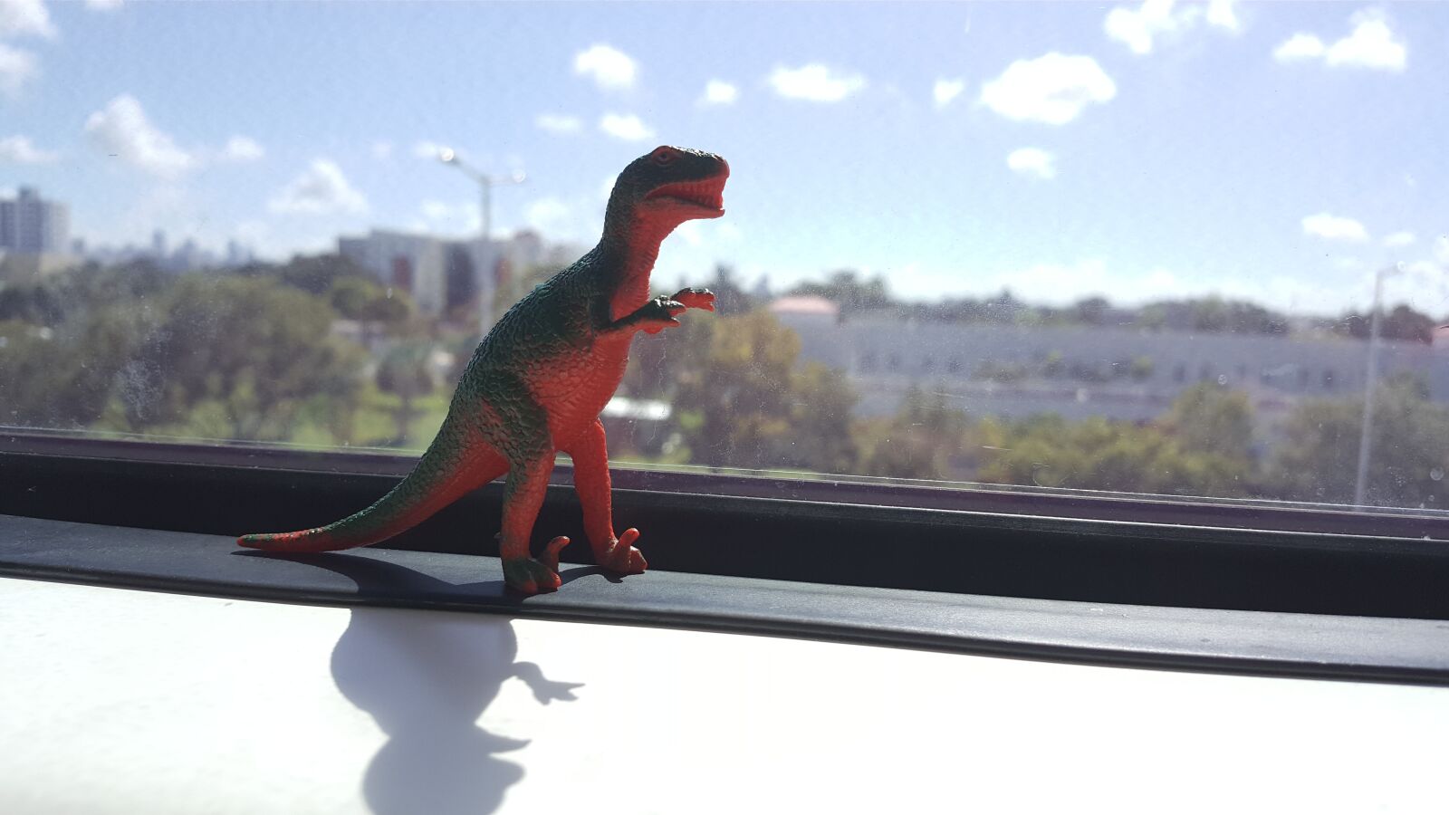 Samsung Galaxy Note5 sample photo. Toy, rex, t-rex photography