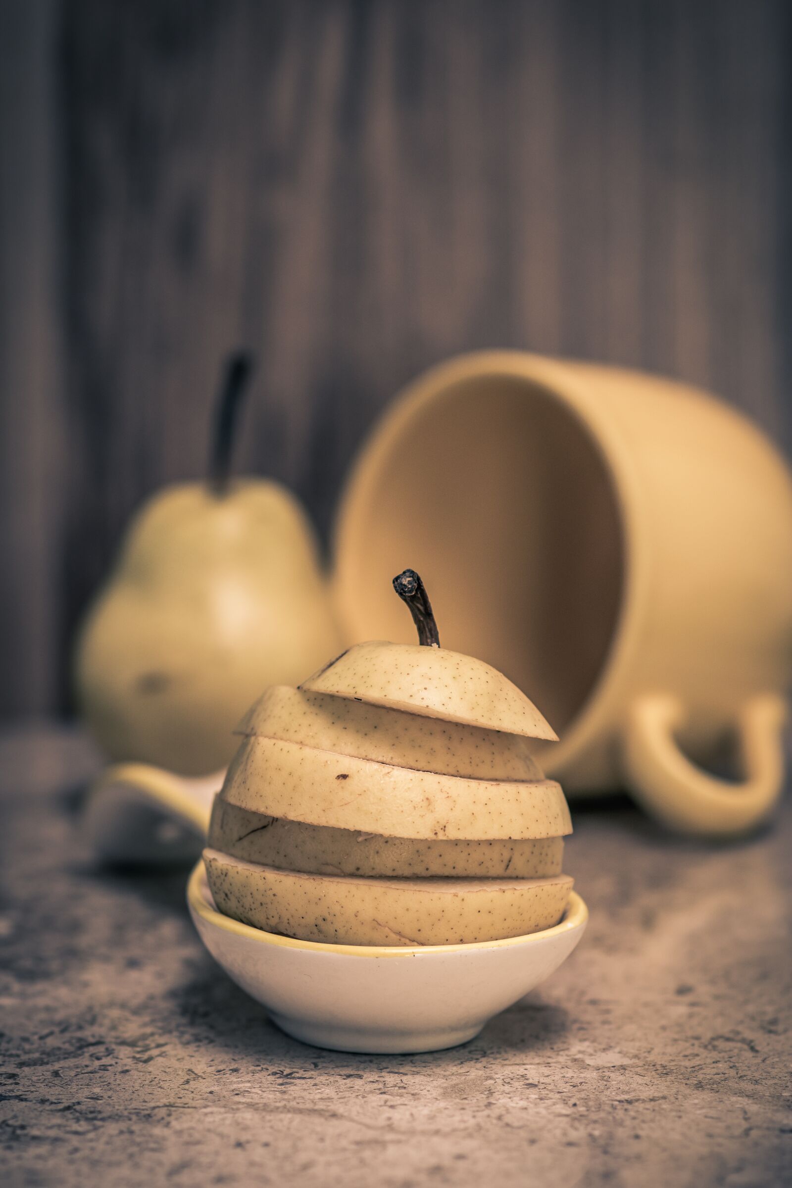 Nikon D7200 sample photo. Organic pear, slices of photography
