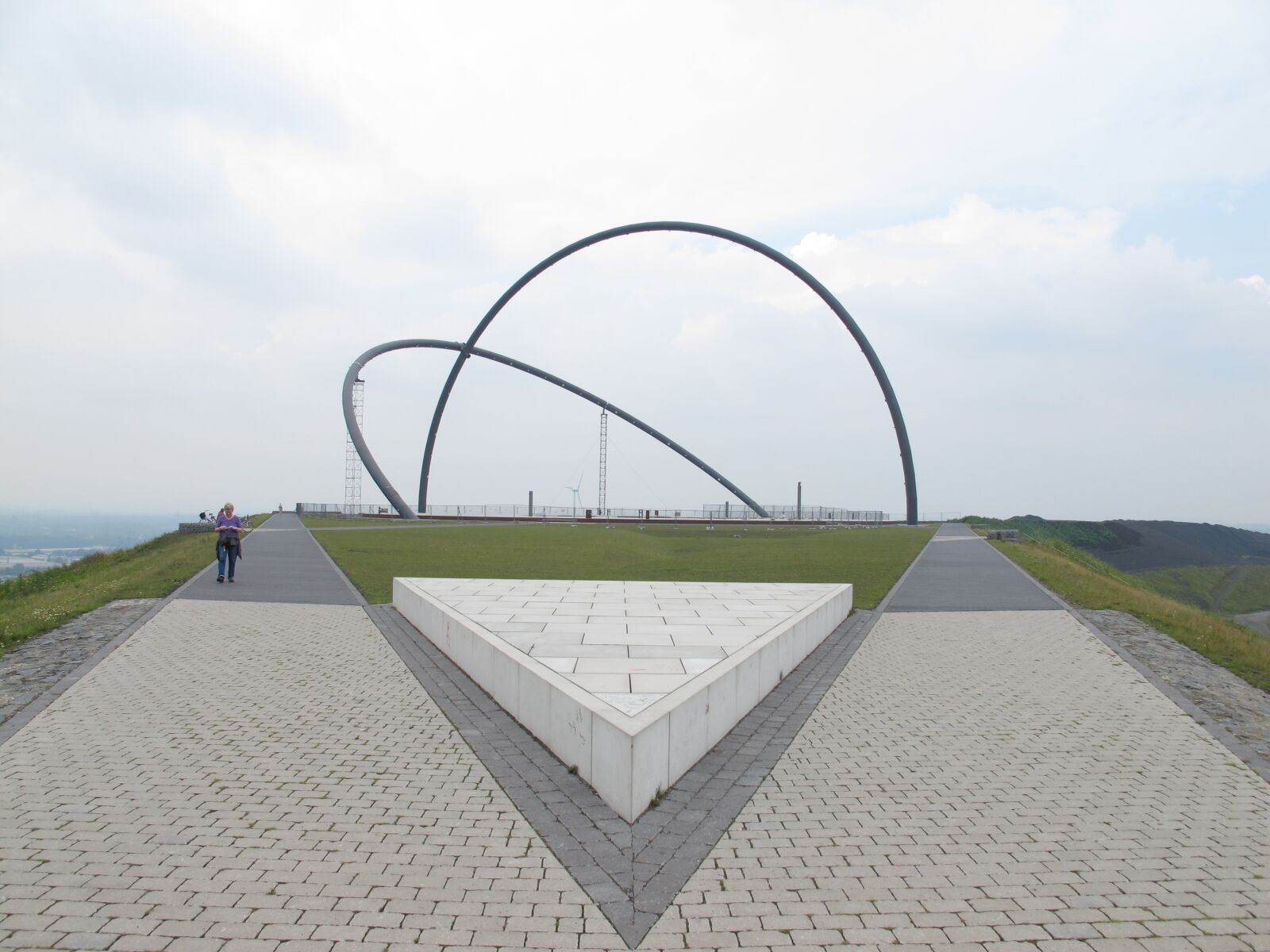 Canon PowerShot G11 sample photo. Ruhr area, artwork, sculpture photography