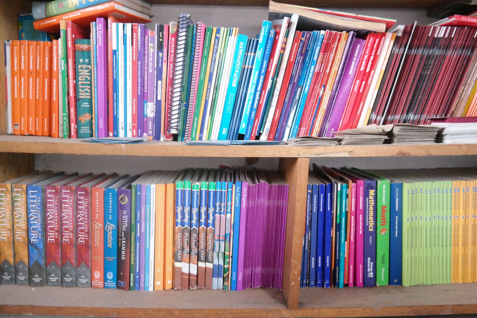 Samsung NX300 sample photo. Books photography