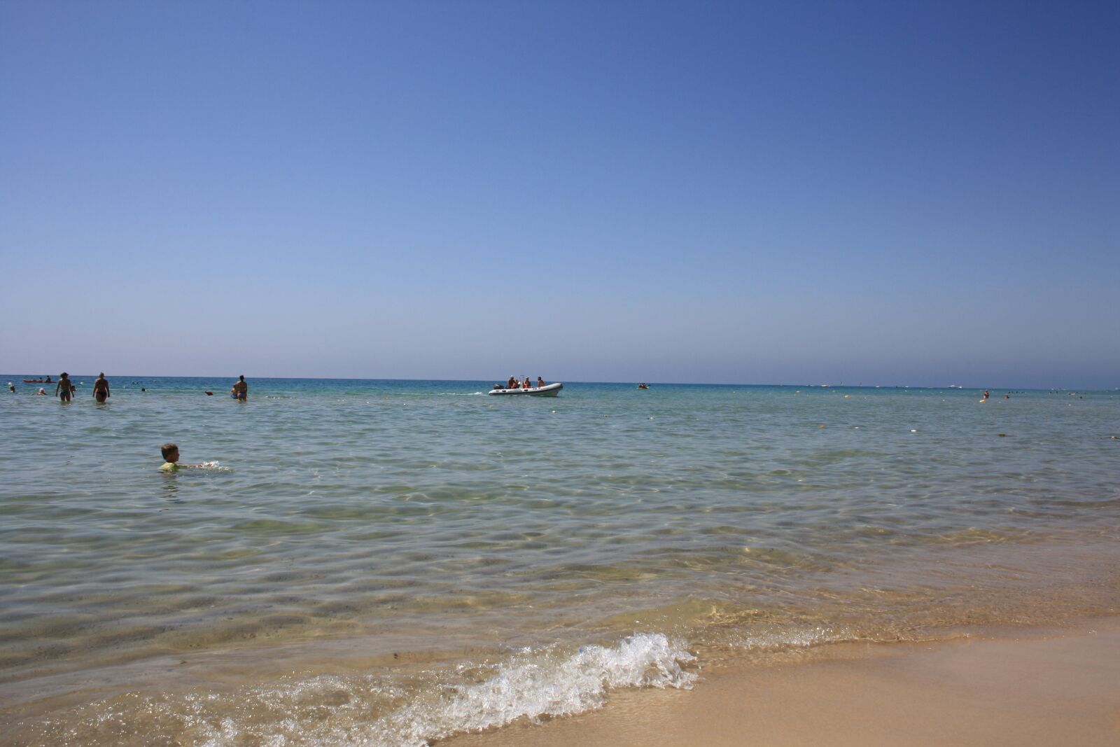 Canon EOS 1000D (EOS Digital Rebel XS / EOS Kiss F) sample photo. Sea, beach photography