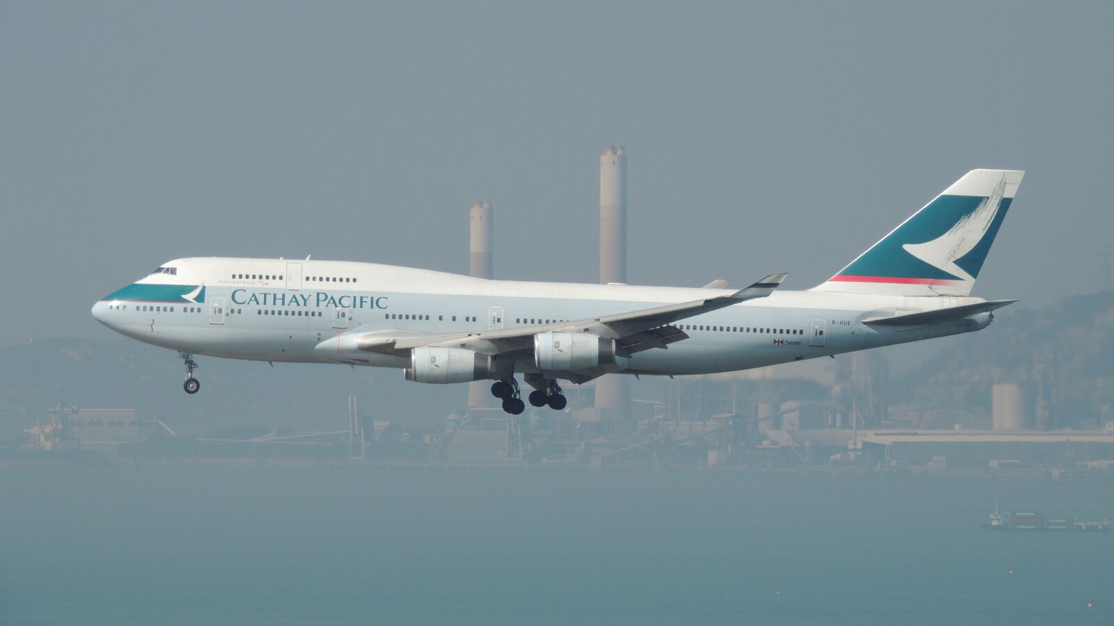 Nikon Coolpix P510 sample photo. Hongkong, air, plane photography