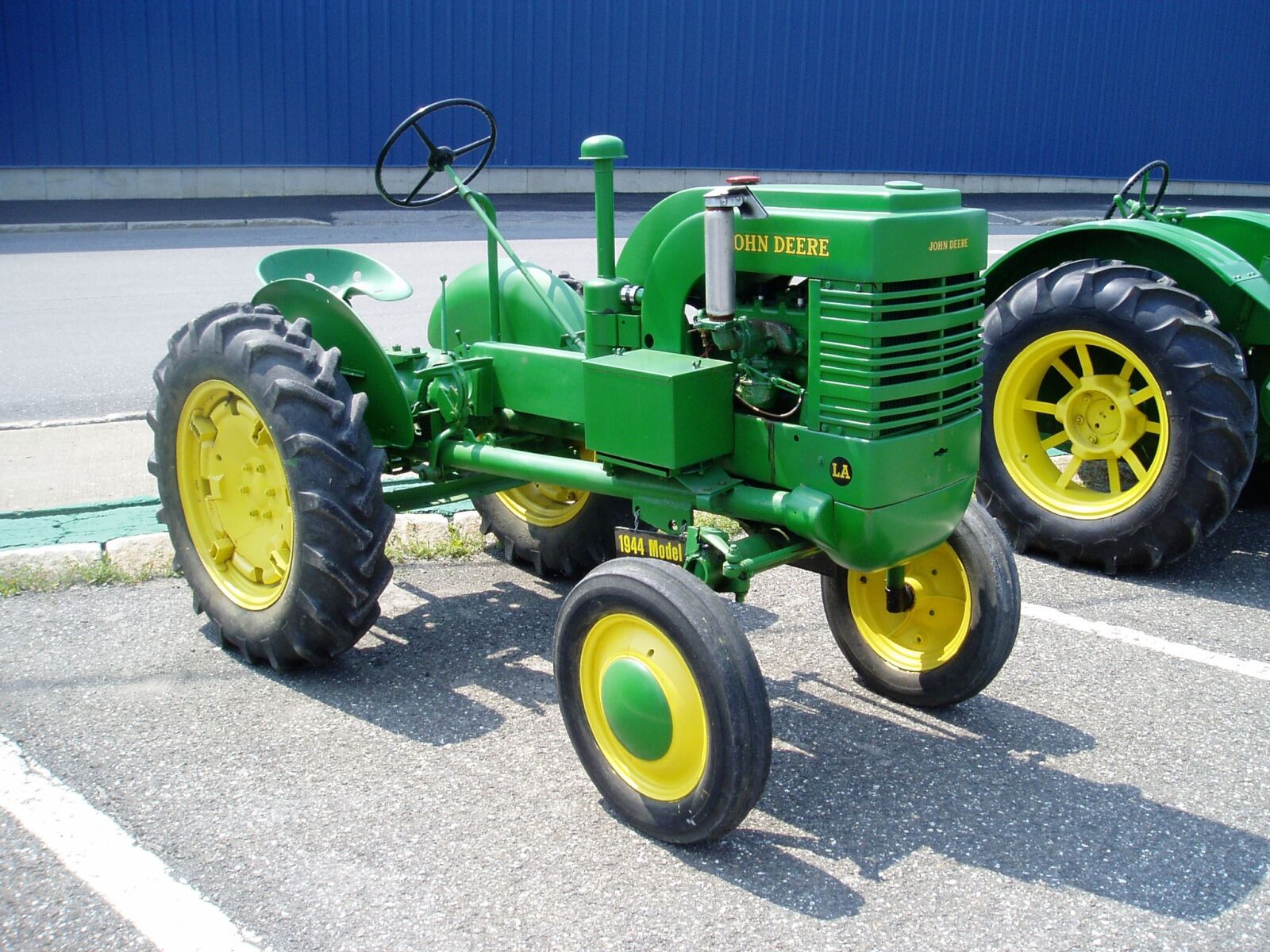 Olympus u10D,S300D,u300D sample photo. John, deere, tractor photography