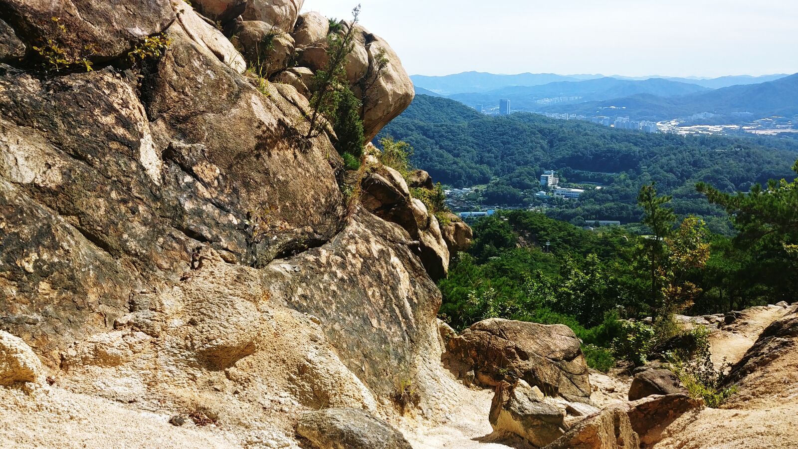 LG G6 sample photo. Gwanak mountain, korea, seoul photography
