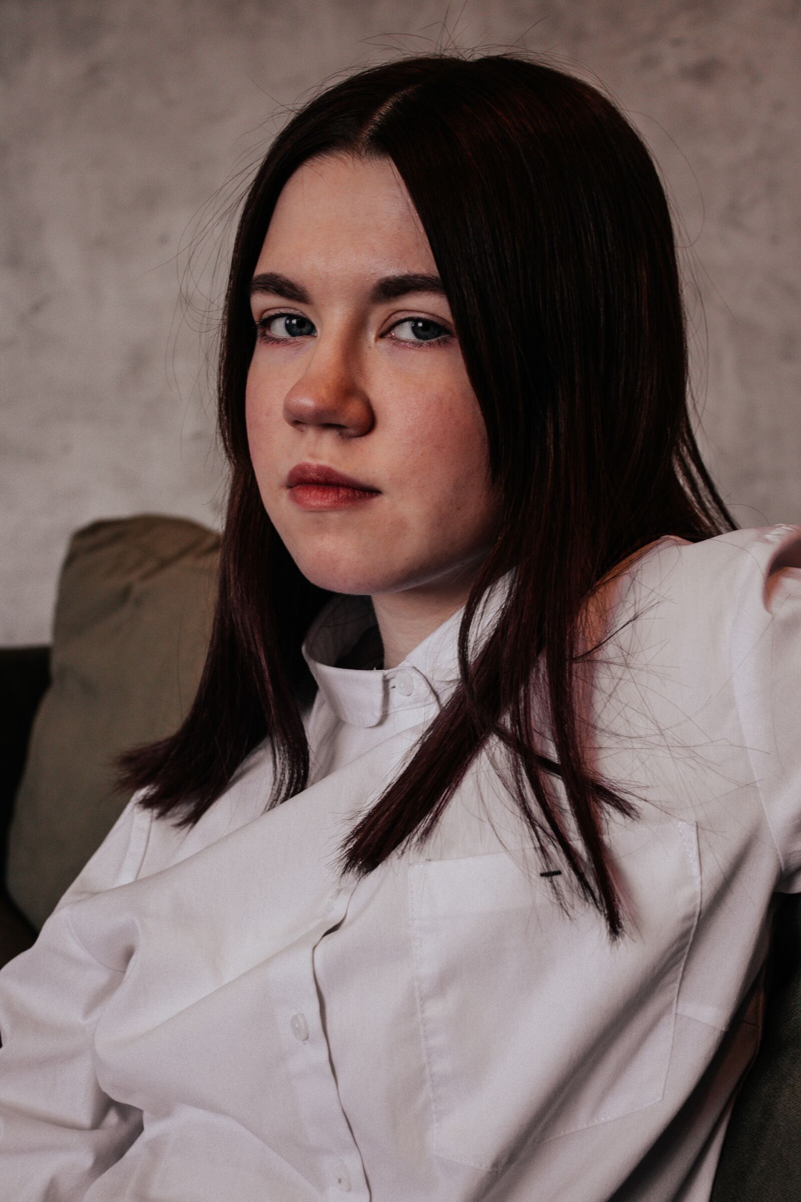 Canon EOS 1300D (EOS Rebel T6 / EOS Kiss X80) sample photo. Portrait, woman, sad photography