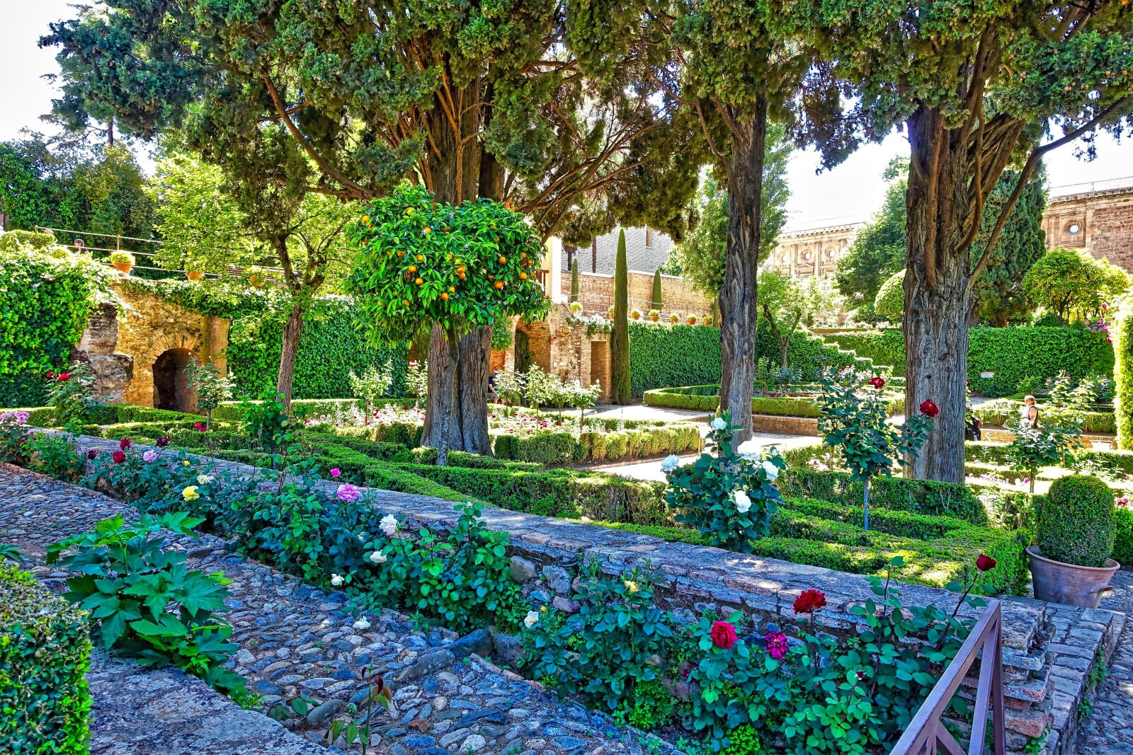 Sony Cyber-shot DSC-RX100 III sample photo. Garden, alhambra, generalise photography