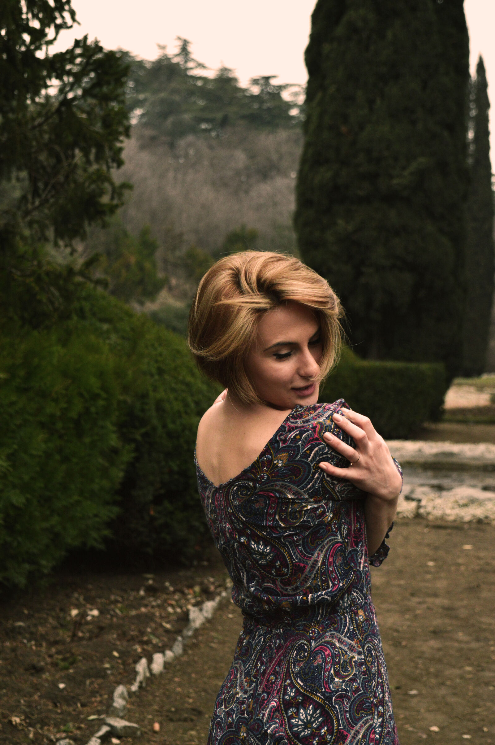 Nikon D3200 sample photo. Attractive, back, view, beautiful photography